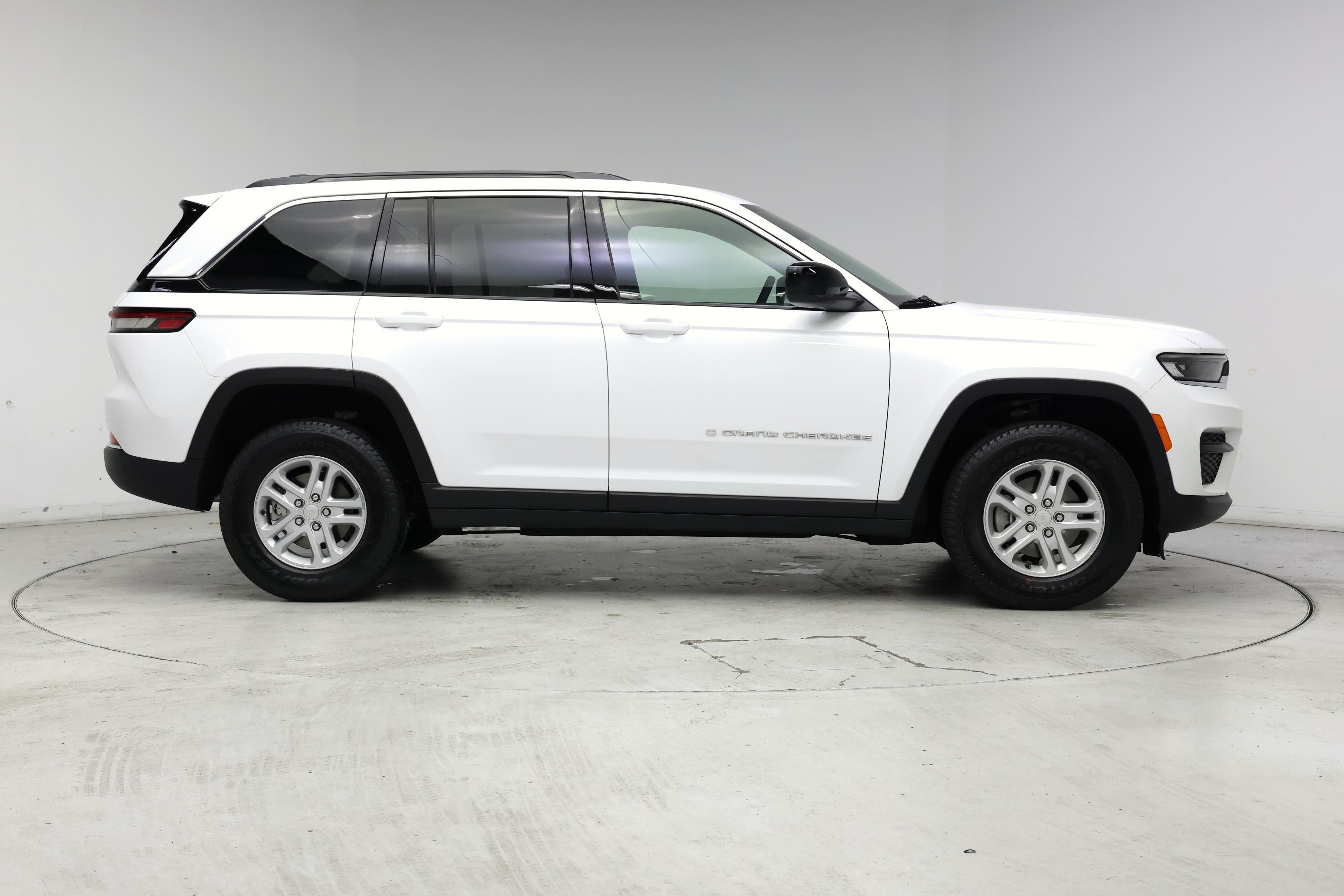 Thumbnail: 2025 Jeep Grand Cherokee - 7