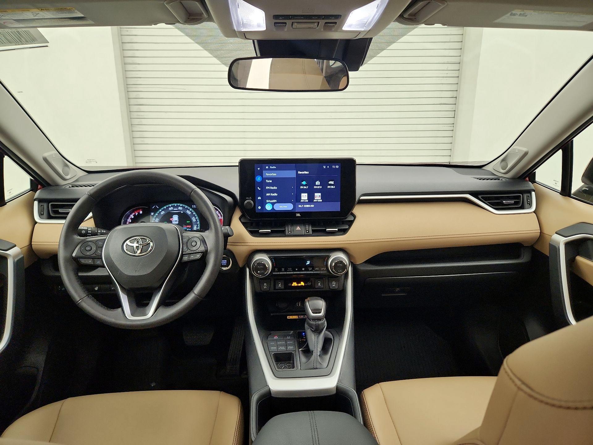 Thumbnail: 2025 Toyota RAV4 - 9