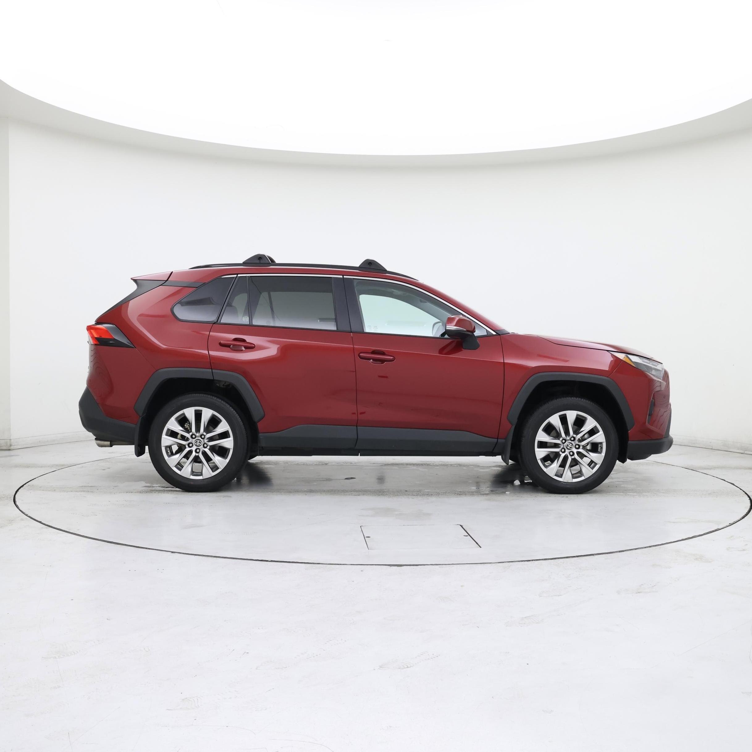 Thumbnail: 2025 Toyota RAV4 - 7