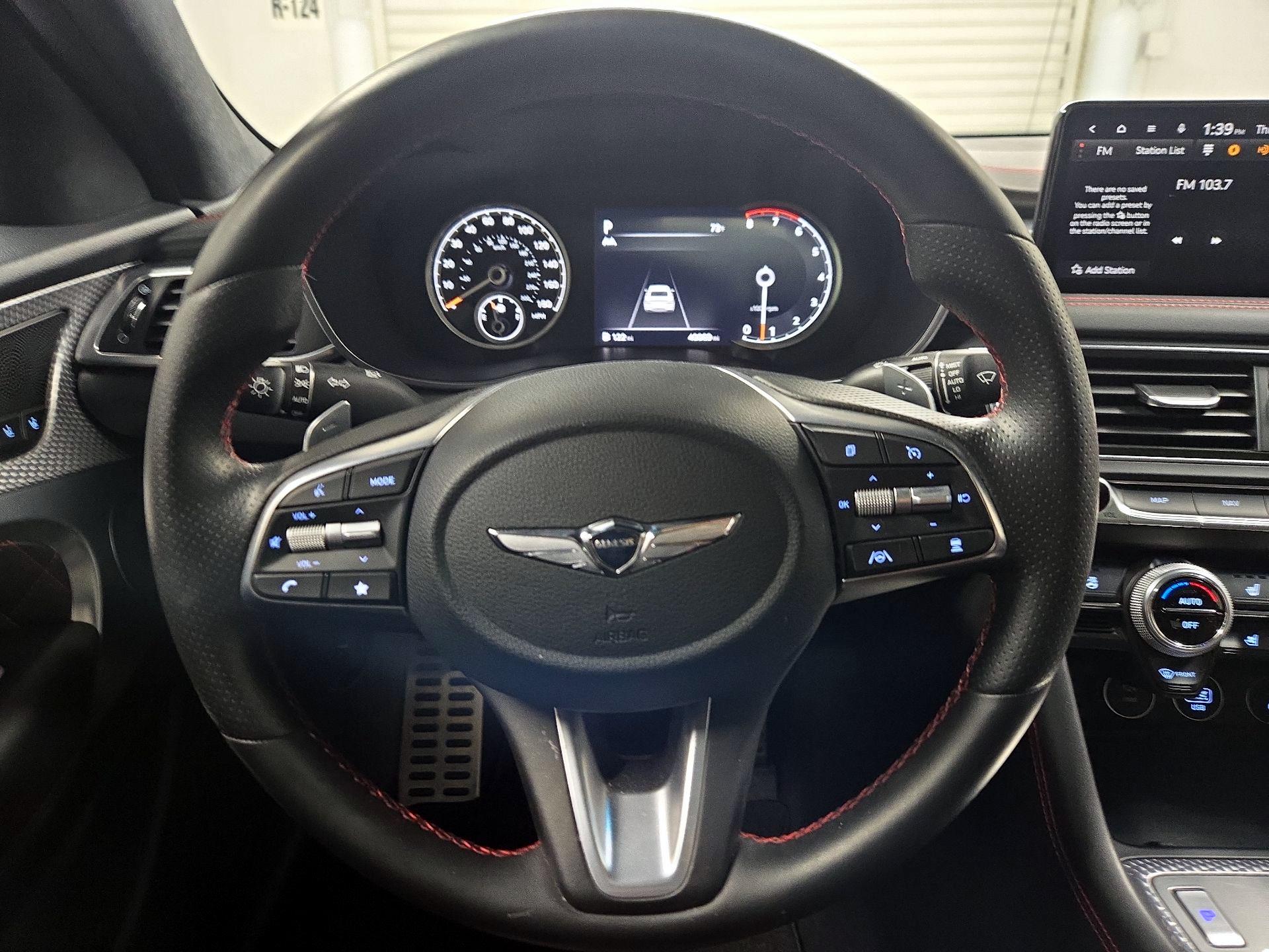Thumbnail: 2022 Genesis G70 - 10