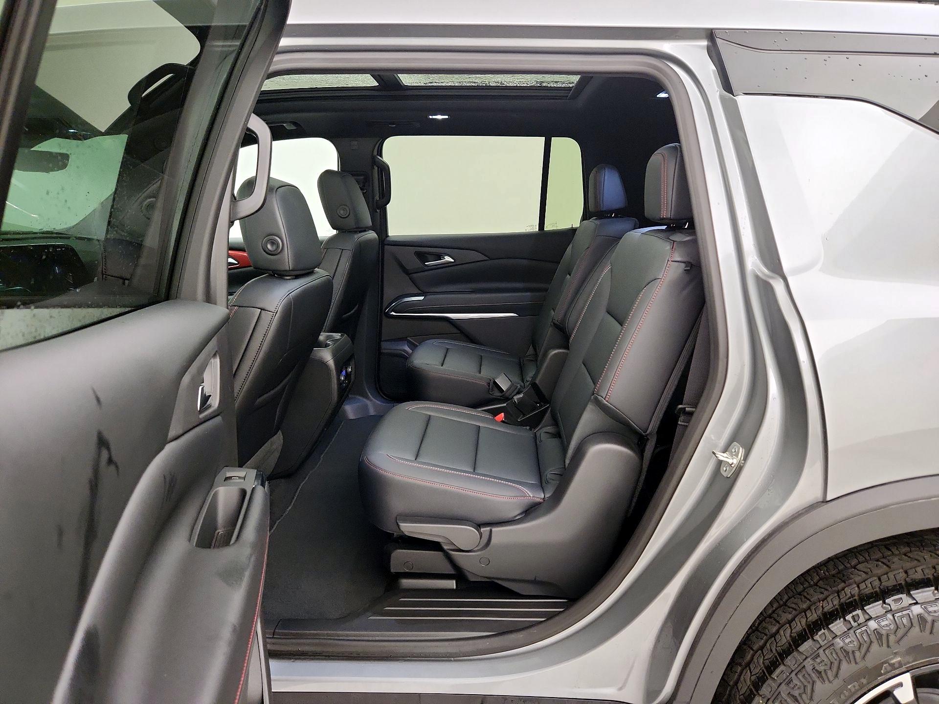Thumbnail: 2026 Chevrolet Traverse - 20