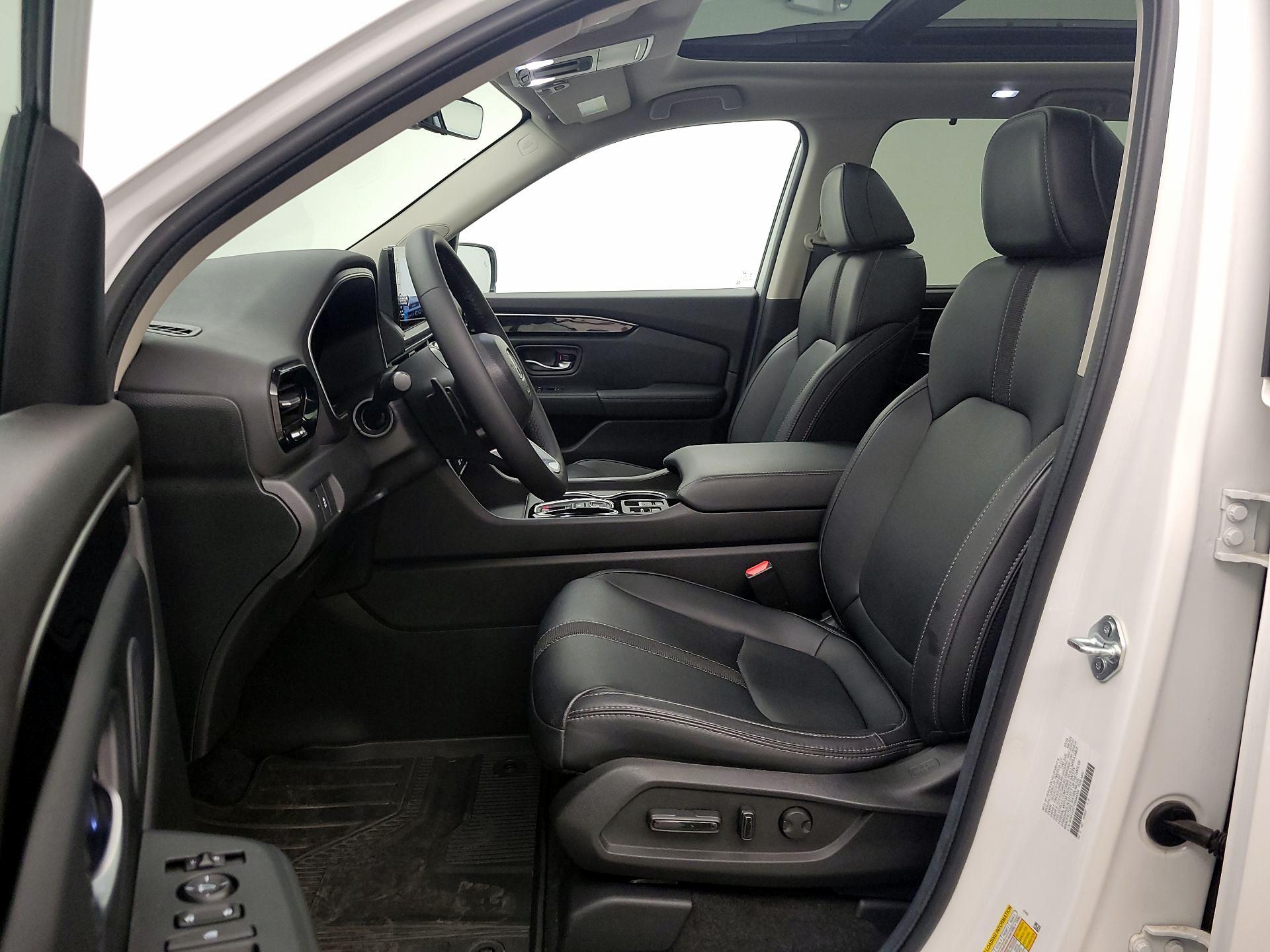 Thumbnail: 2024 Honda Pilot - 11