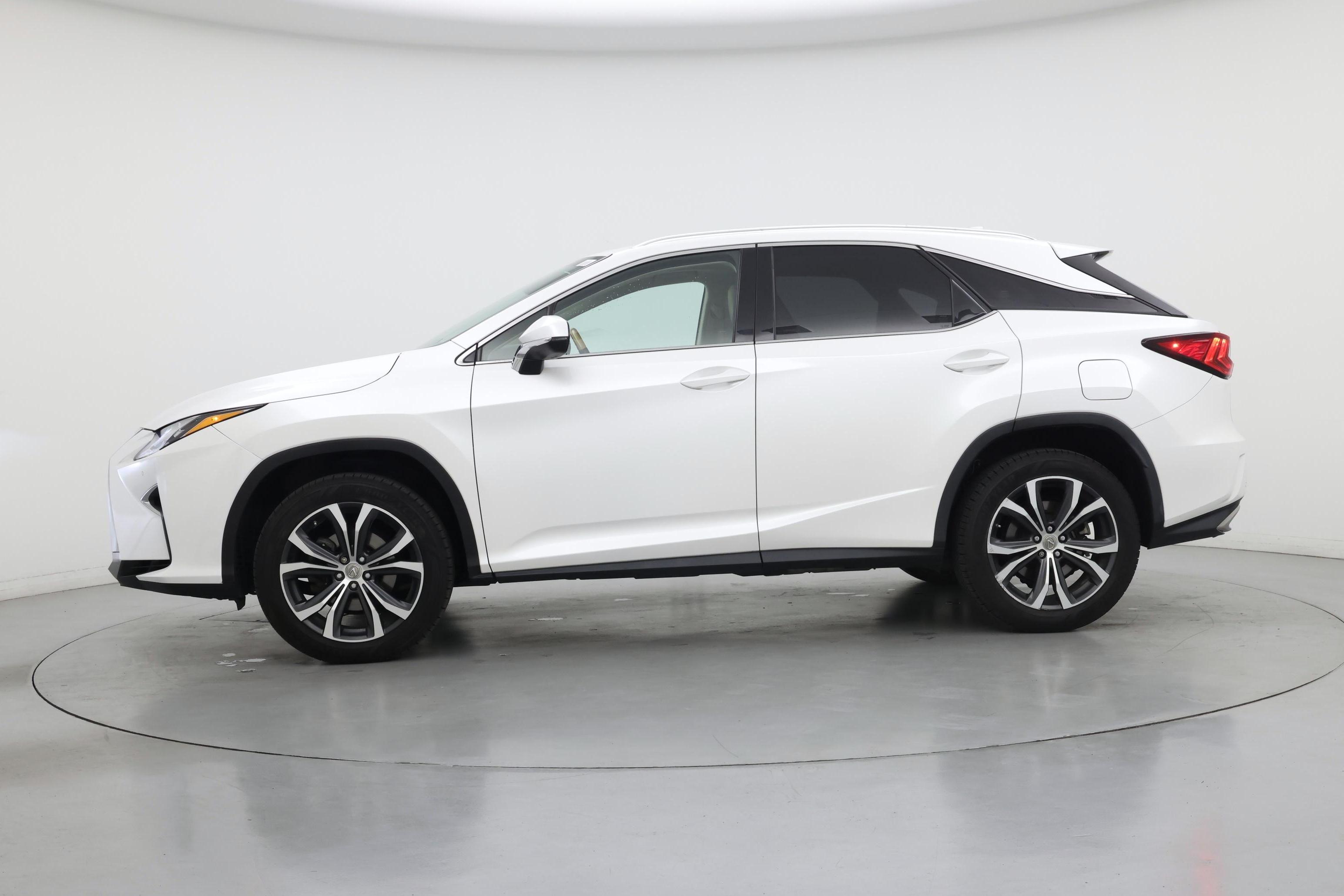 Thumbnail: 2017 Lexus RX - 3