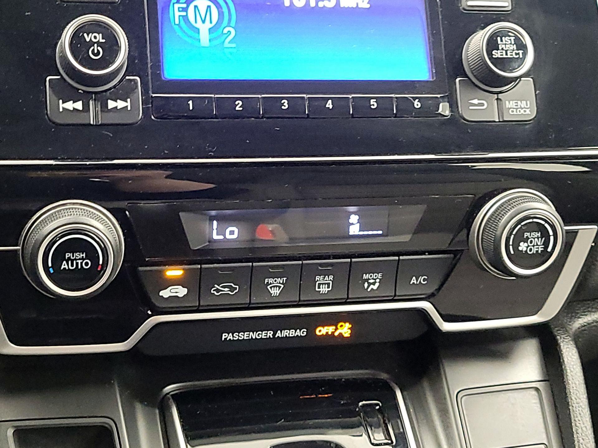 Thumbnail: 2018 Honda CR-V - 16
