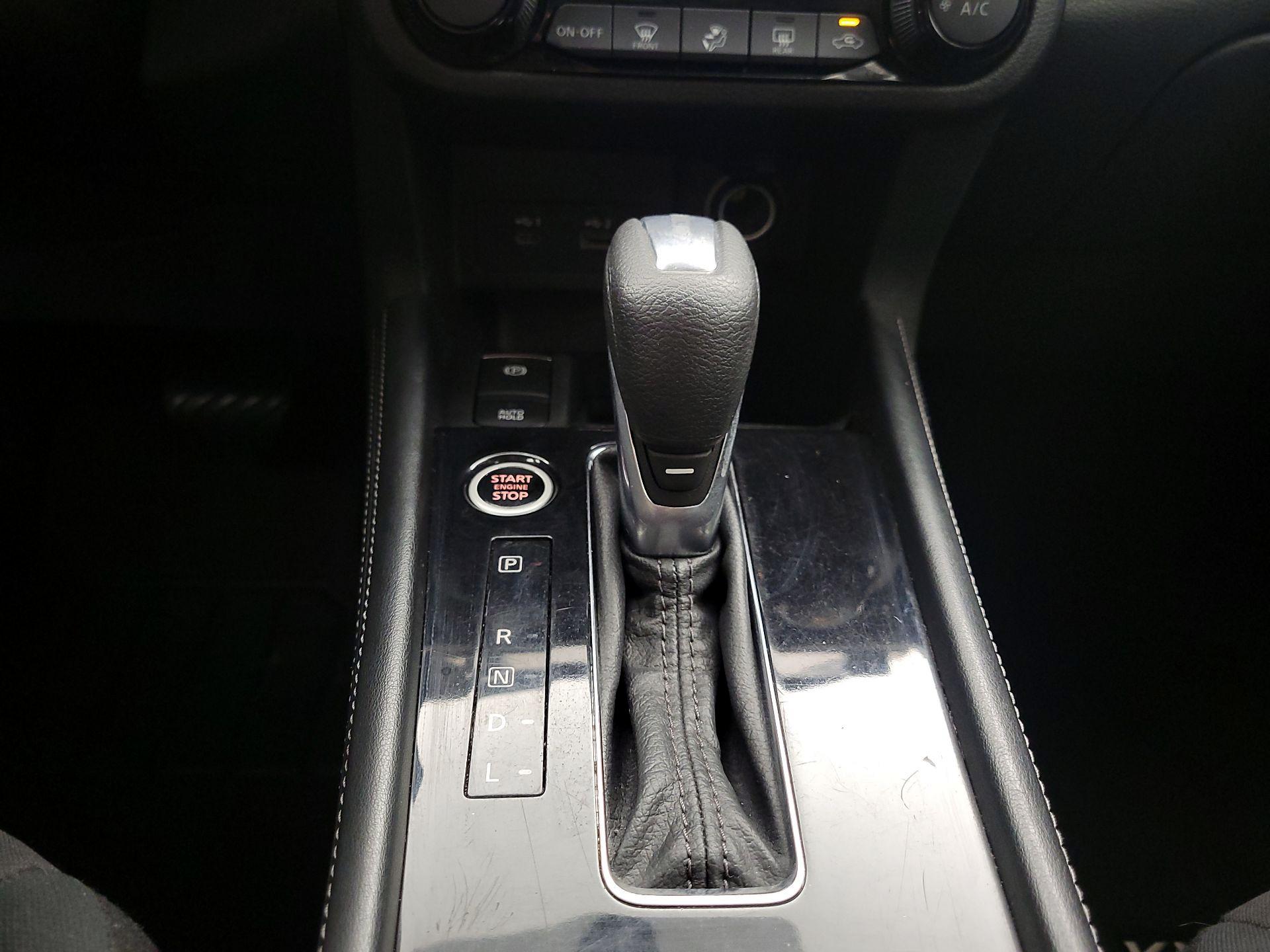 Thumbnail: 2022 Nissan Kicks - 16