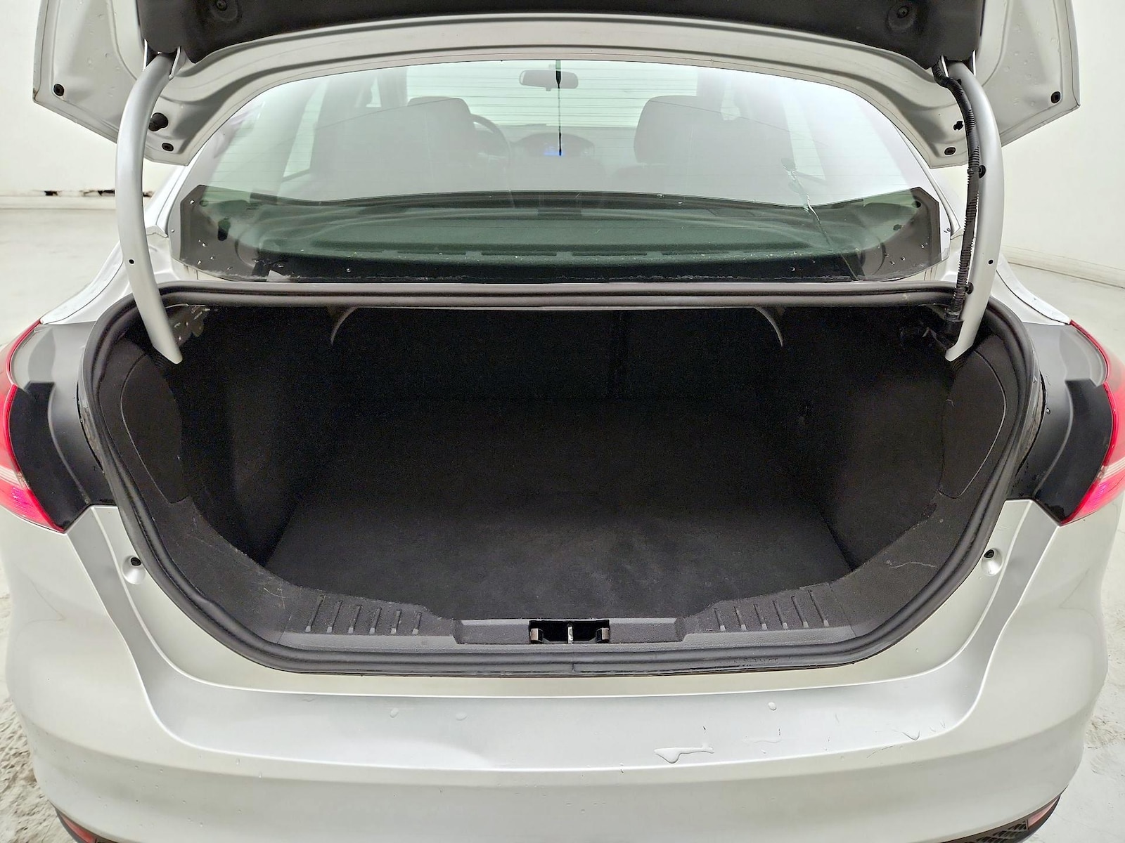2018 Ford Focus SE - Photo 21
