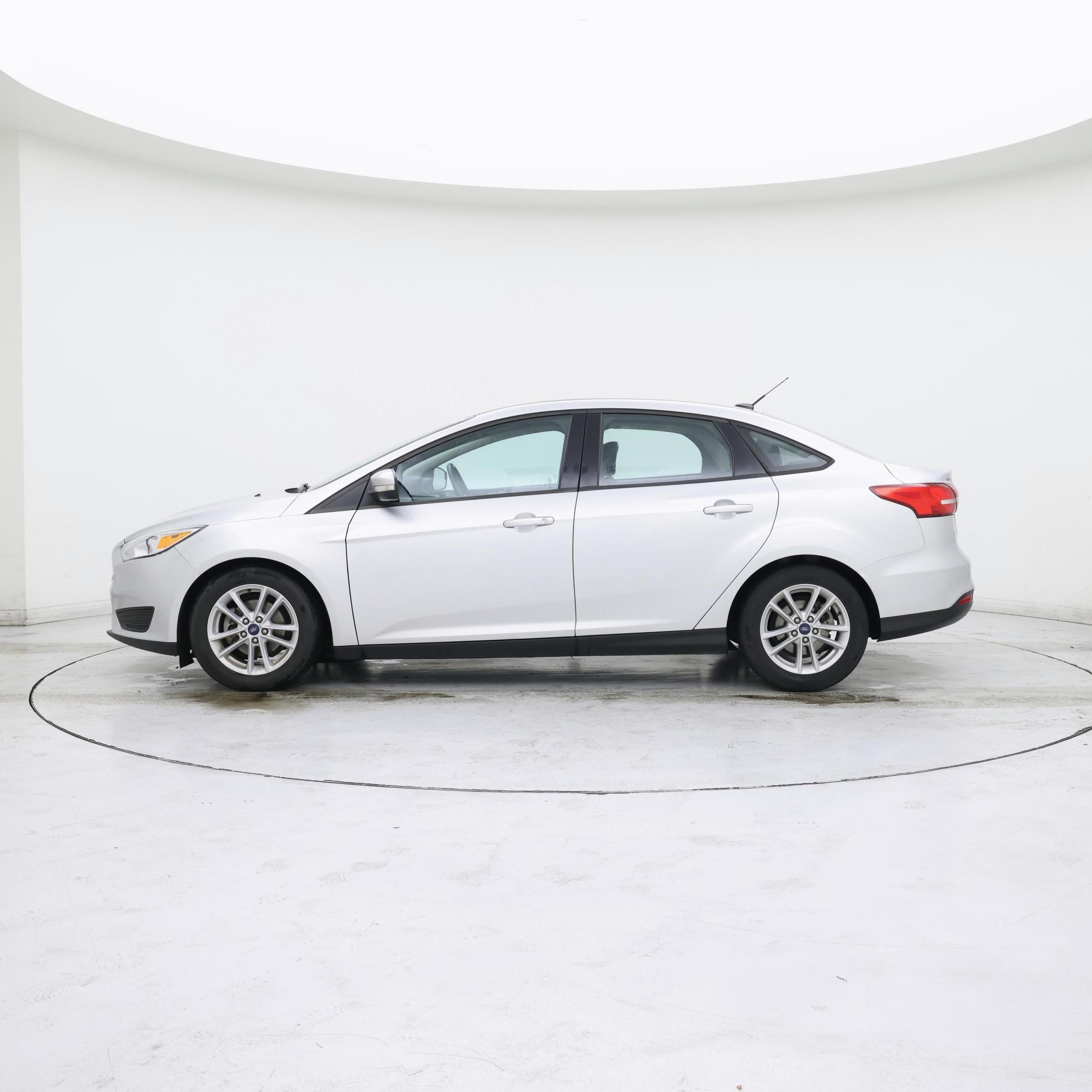 Thumbnail: 2018 Ford Focus - 3