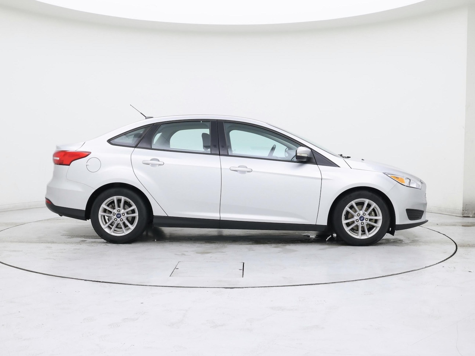 2018 Ford Focus SE - Photo 8
