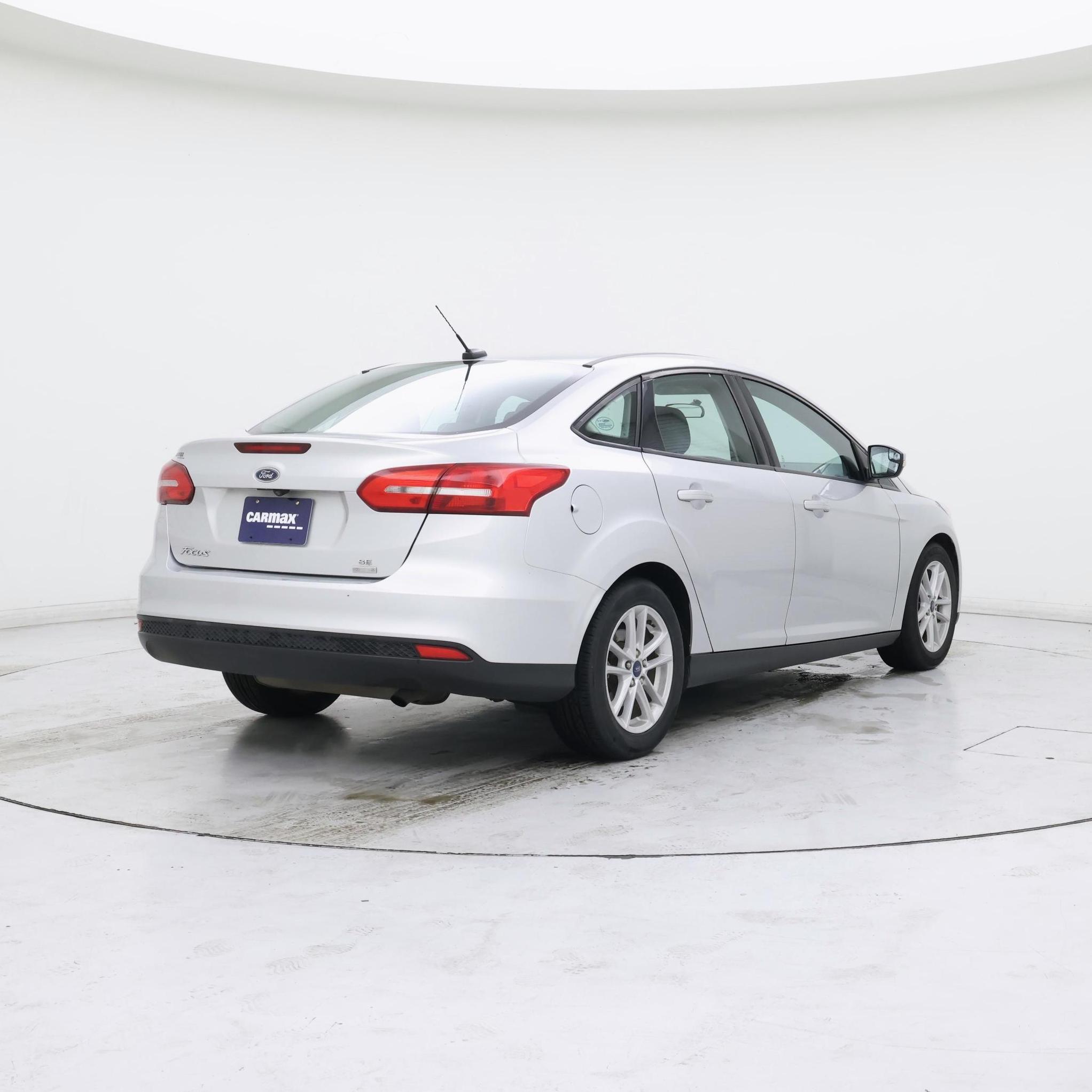Thumbnail: 2018 Ford Focus - 8