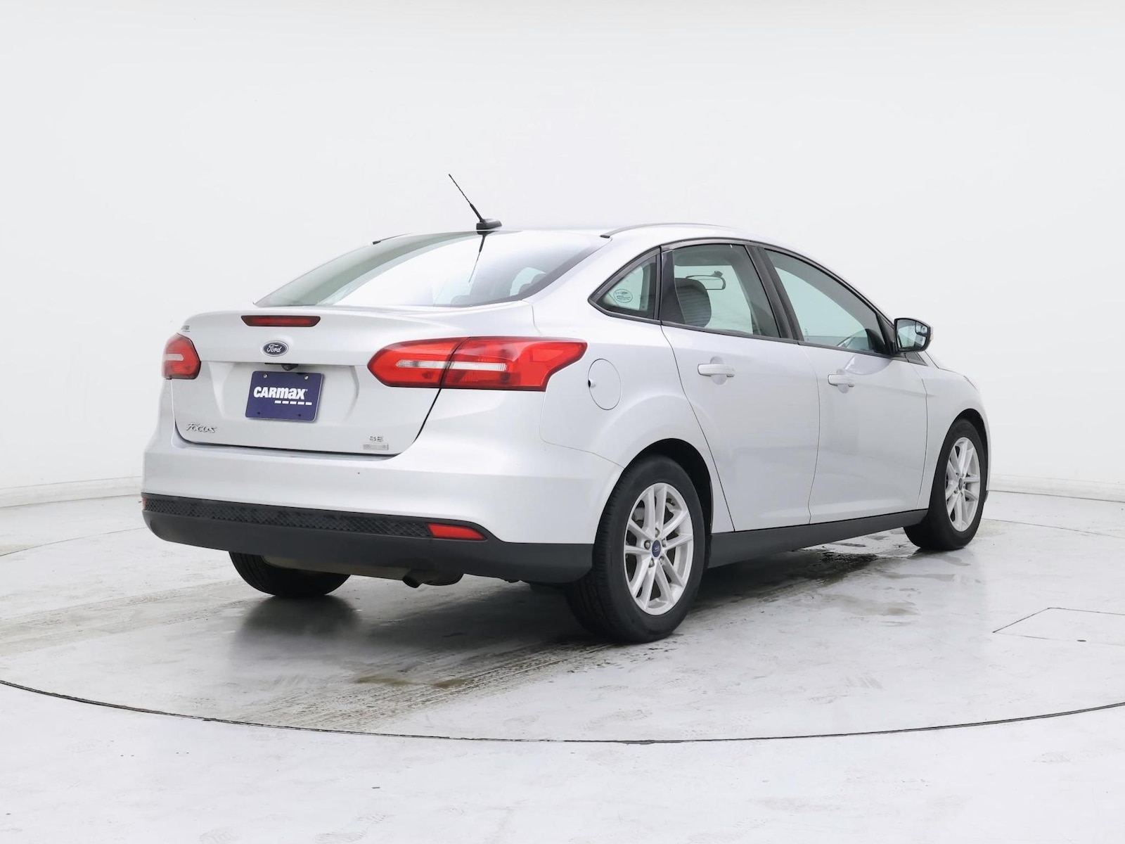 2018 Ford Focus SE - Photo 9