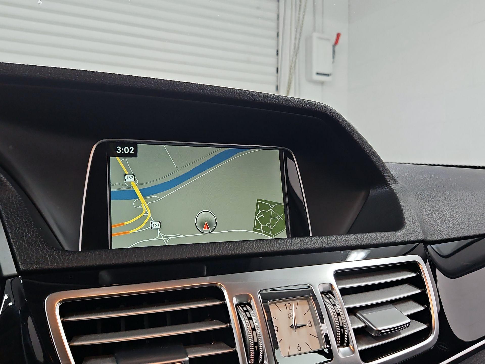 Thumbnail: 2016 Mercedes-Benz E-Class - 14
