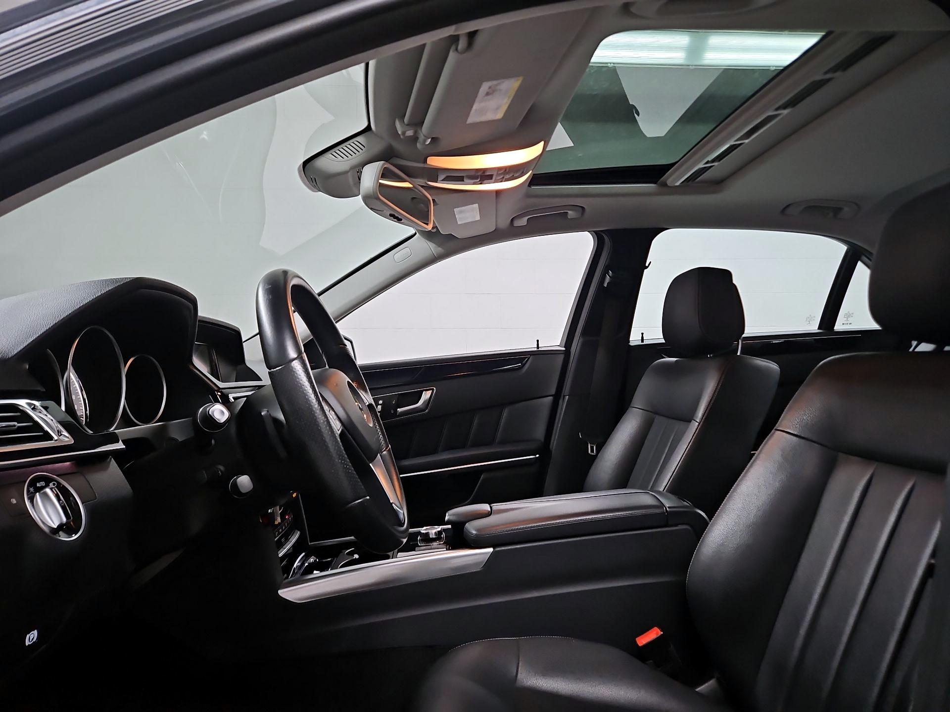 Thumbnail: 2016 Mercedes-Benz E-Class - 20