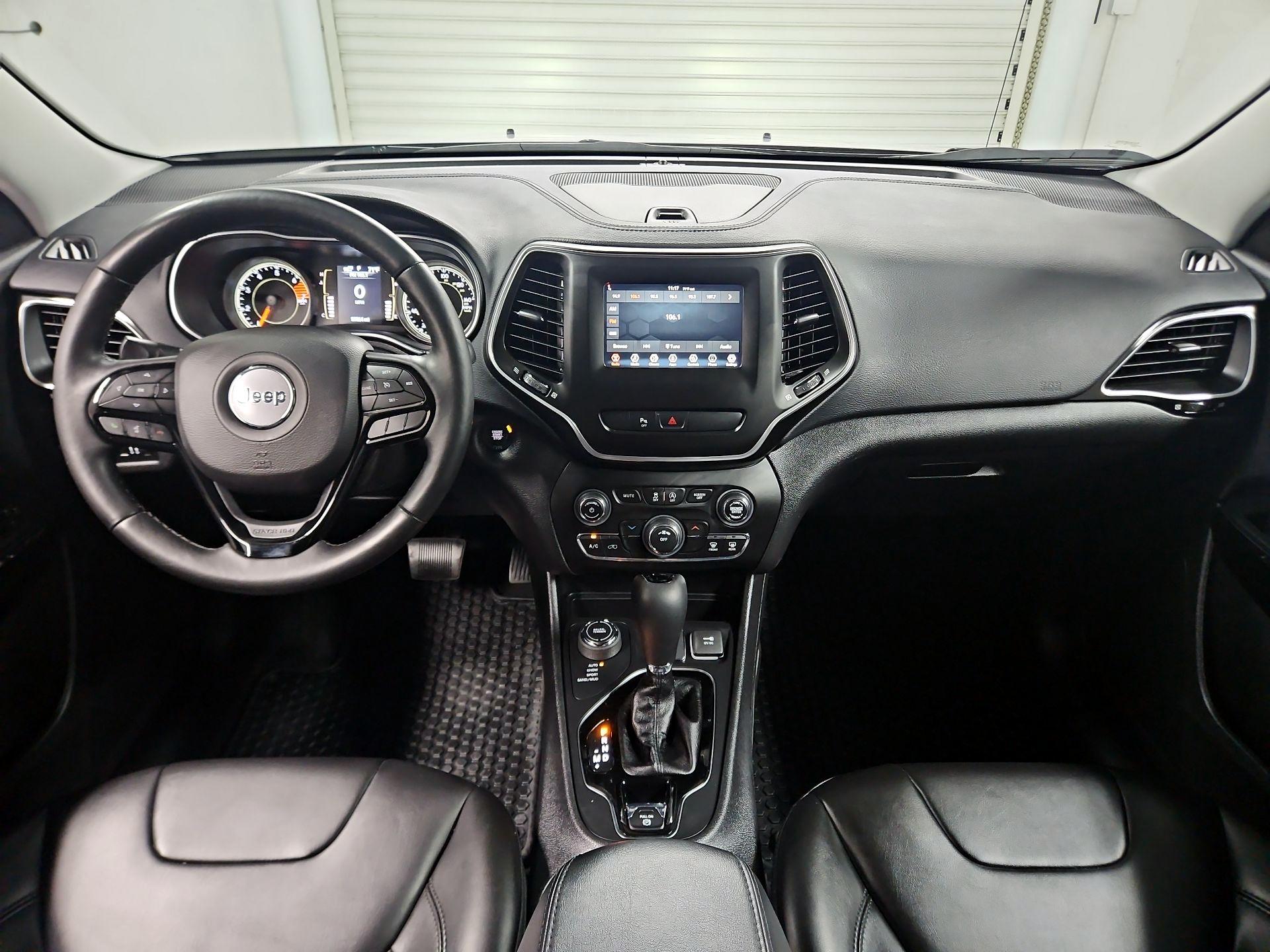 Thumbnail: 2020 Jeep Cherokee - 9