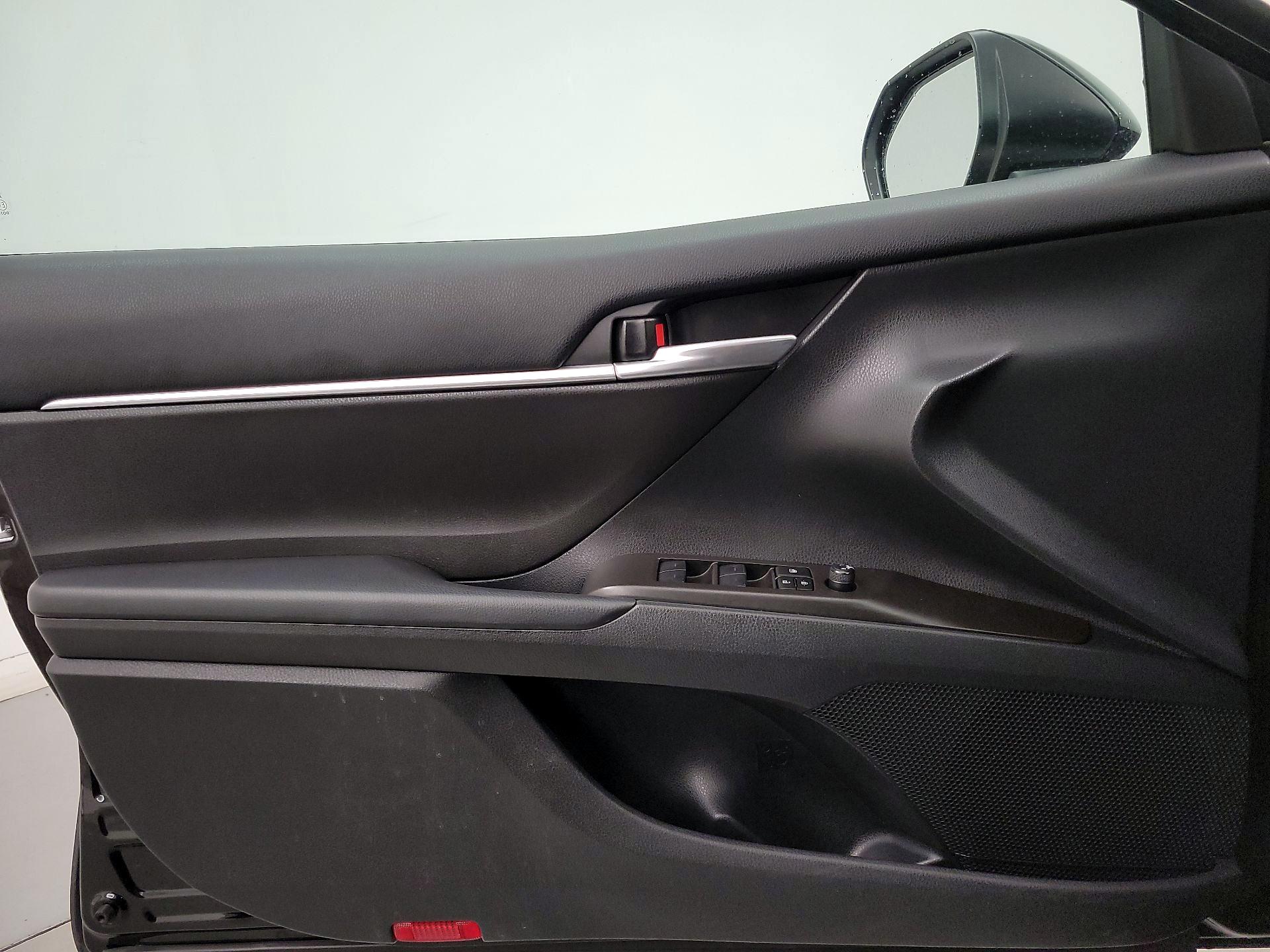 Thumbnail: 2023 Toyota Camry - 12