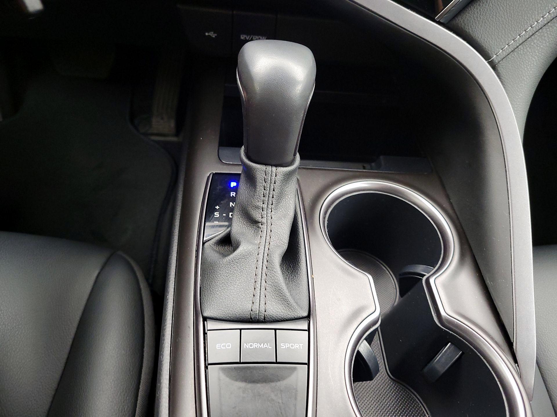 Thumbnail: 2023 Toyota Camry - 18