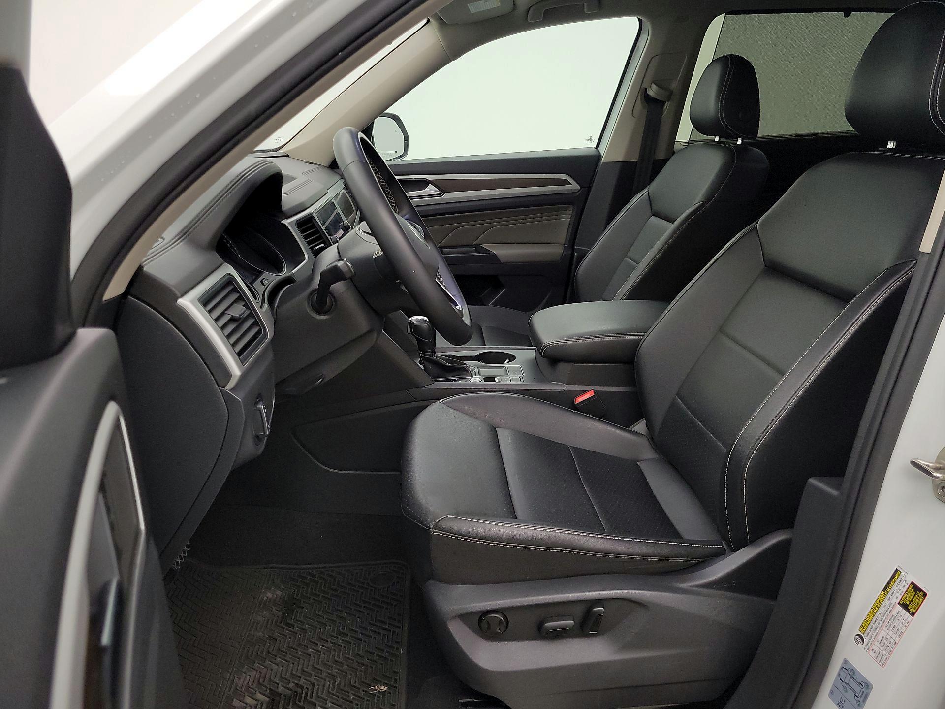 Thumbnail: 2021 Volkswagen Atlas - 11