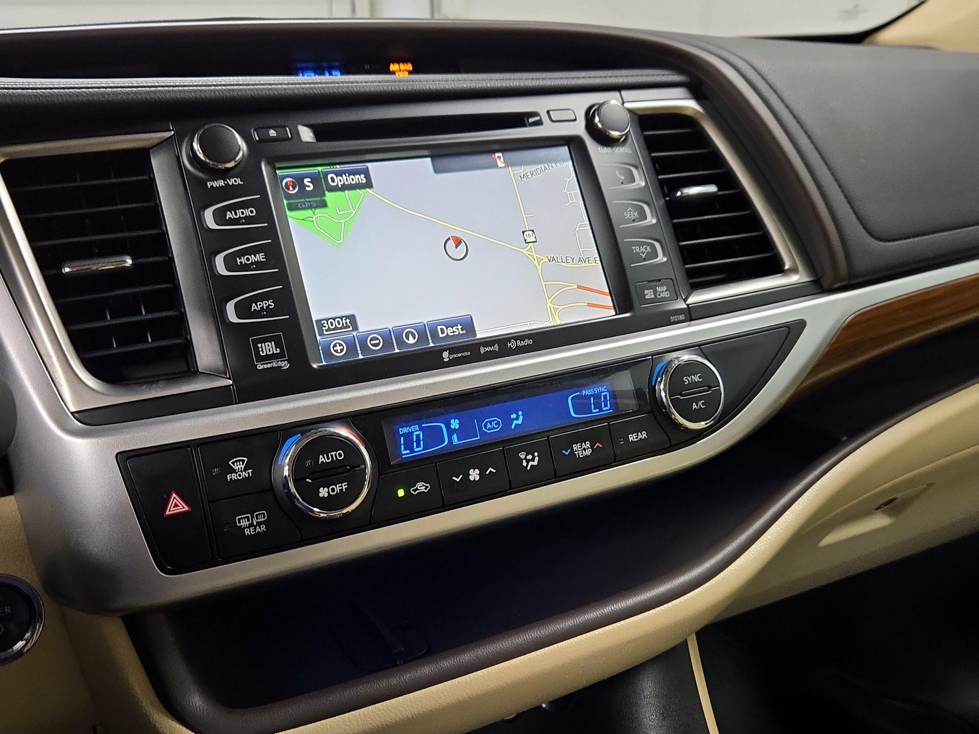 Thumbnail: 2017 Toyota Highlander - 14
