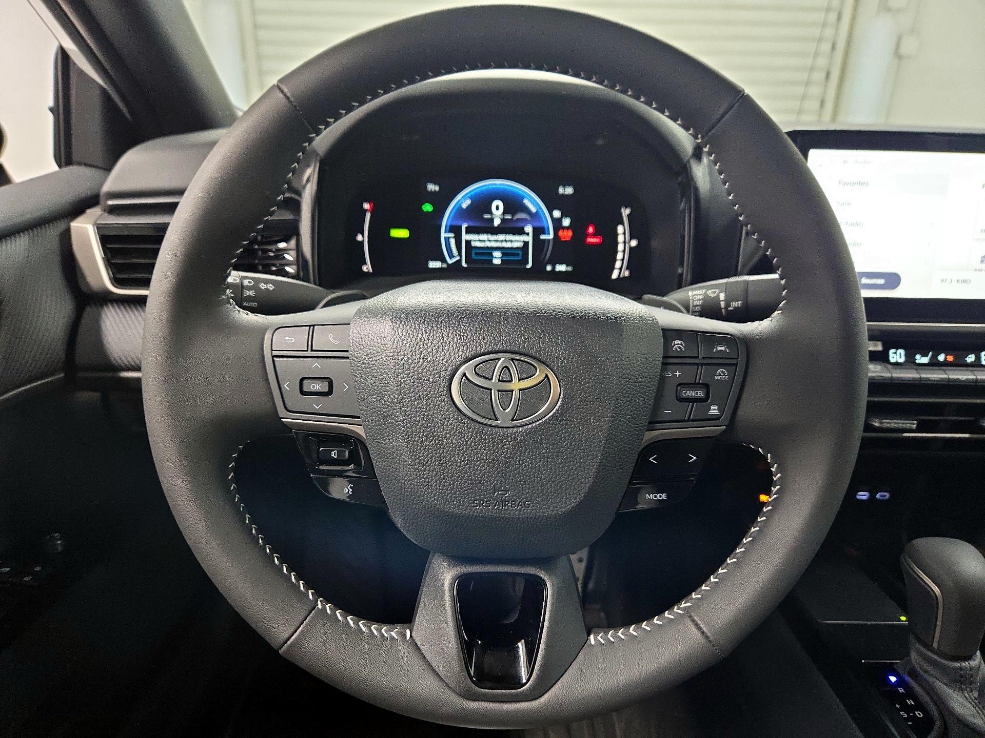 Thumbnail: 2025 Toyota Camry - 10
