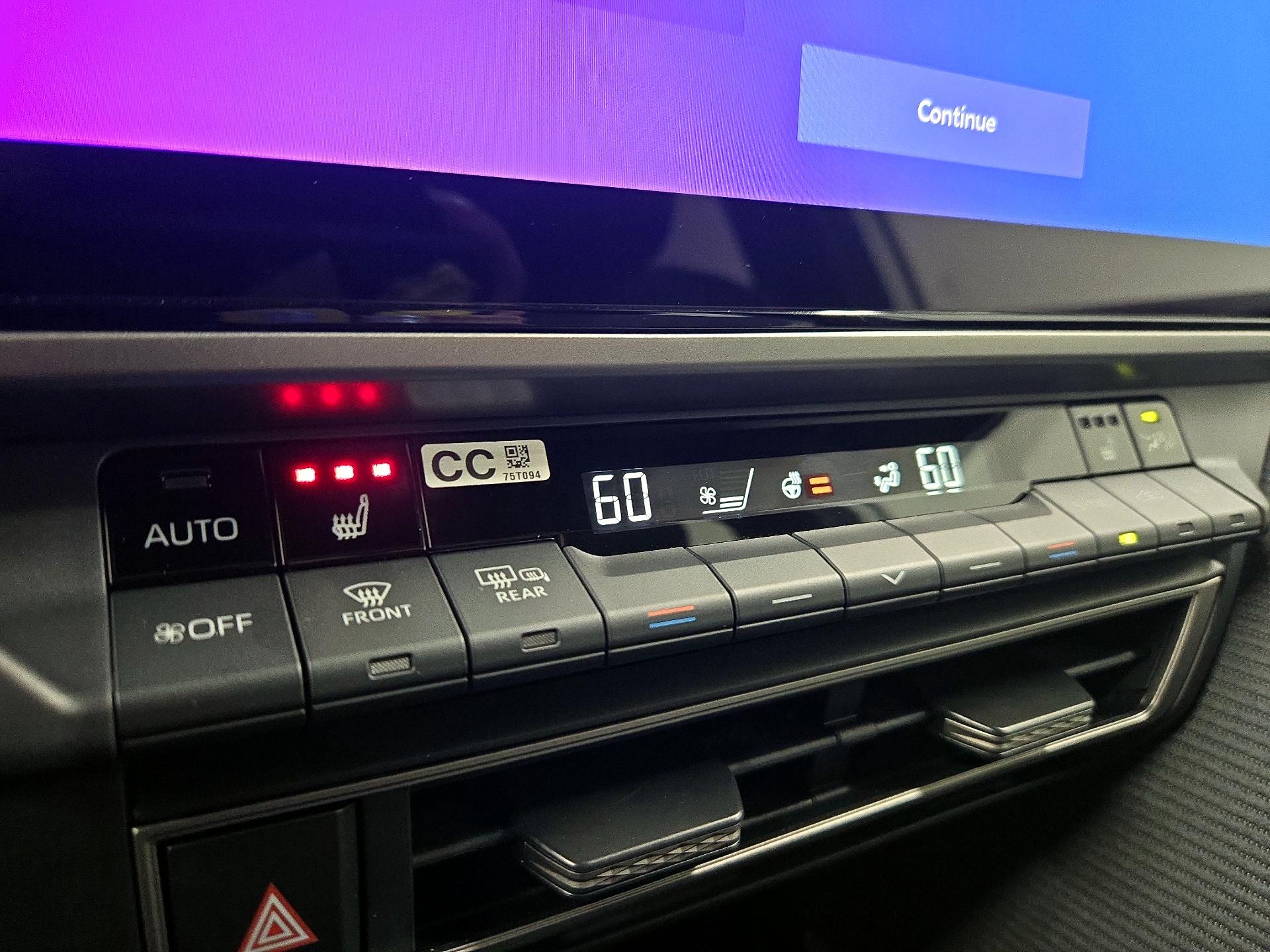 Thumbnail: 2025 Toyota Camry - 16