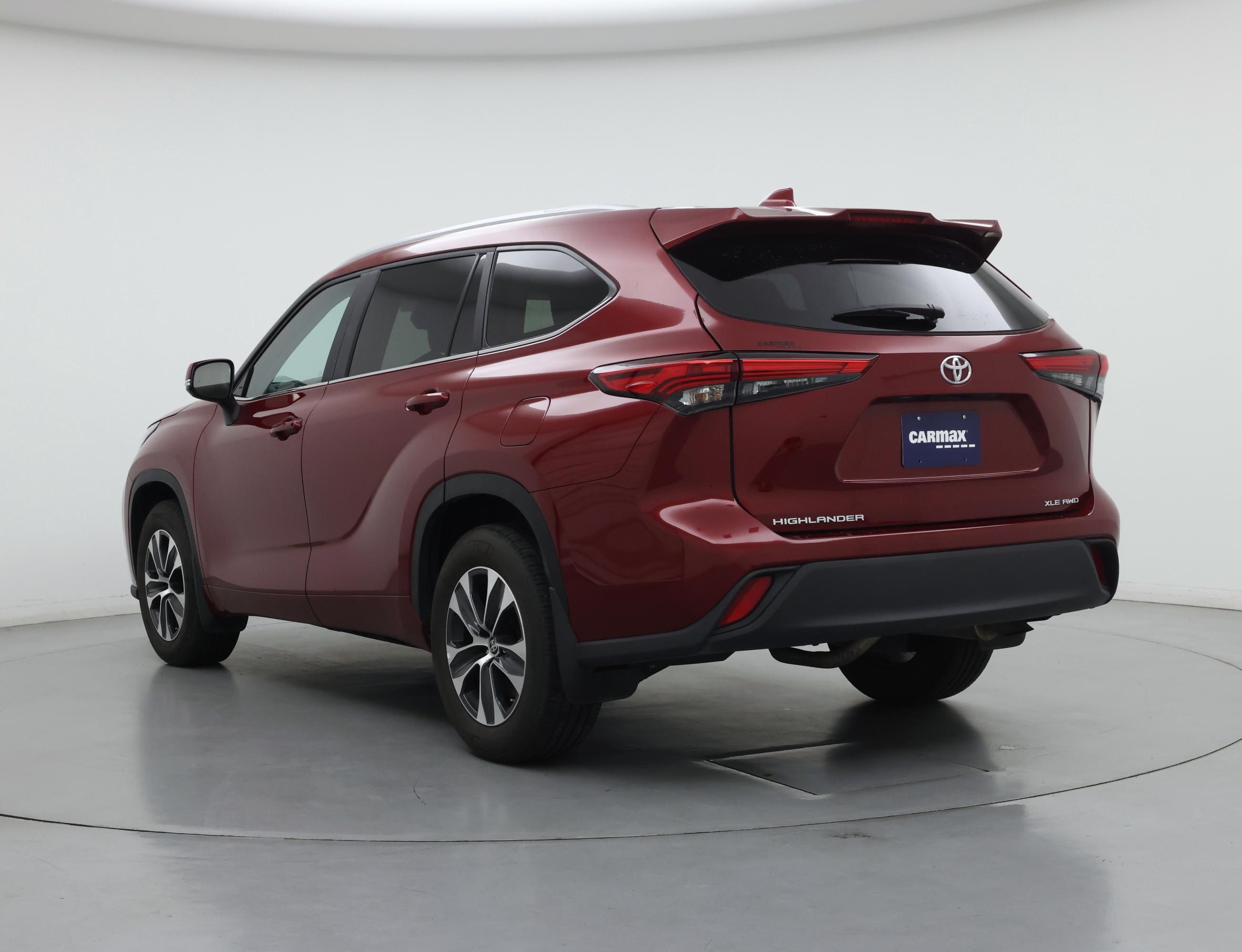 Thumbnail: 2023 Toyota Highlander - 2