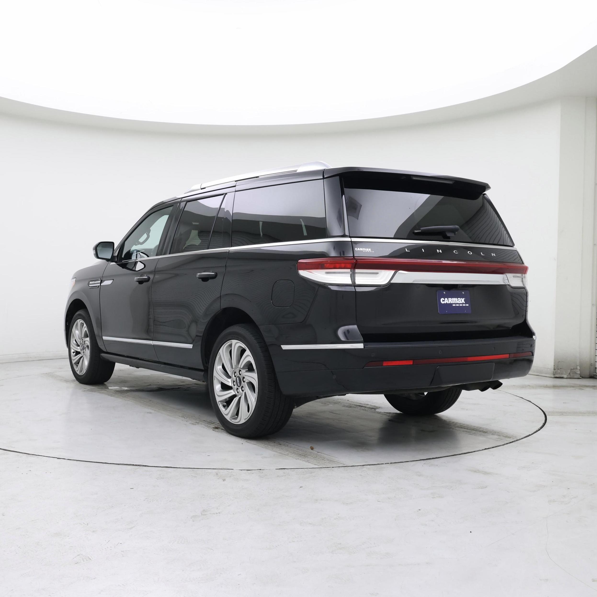 Thumbnail: 2024 Lincoln Navigator - 2