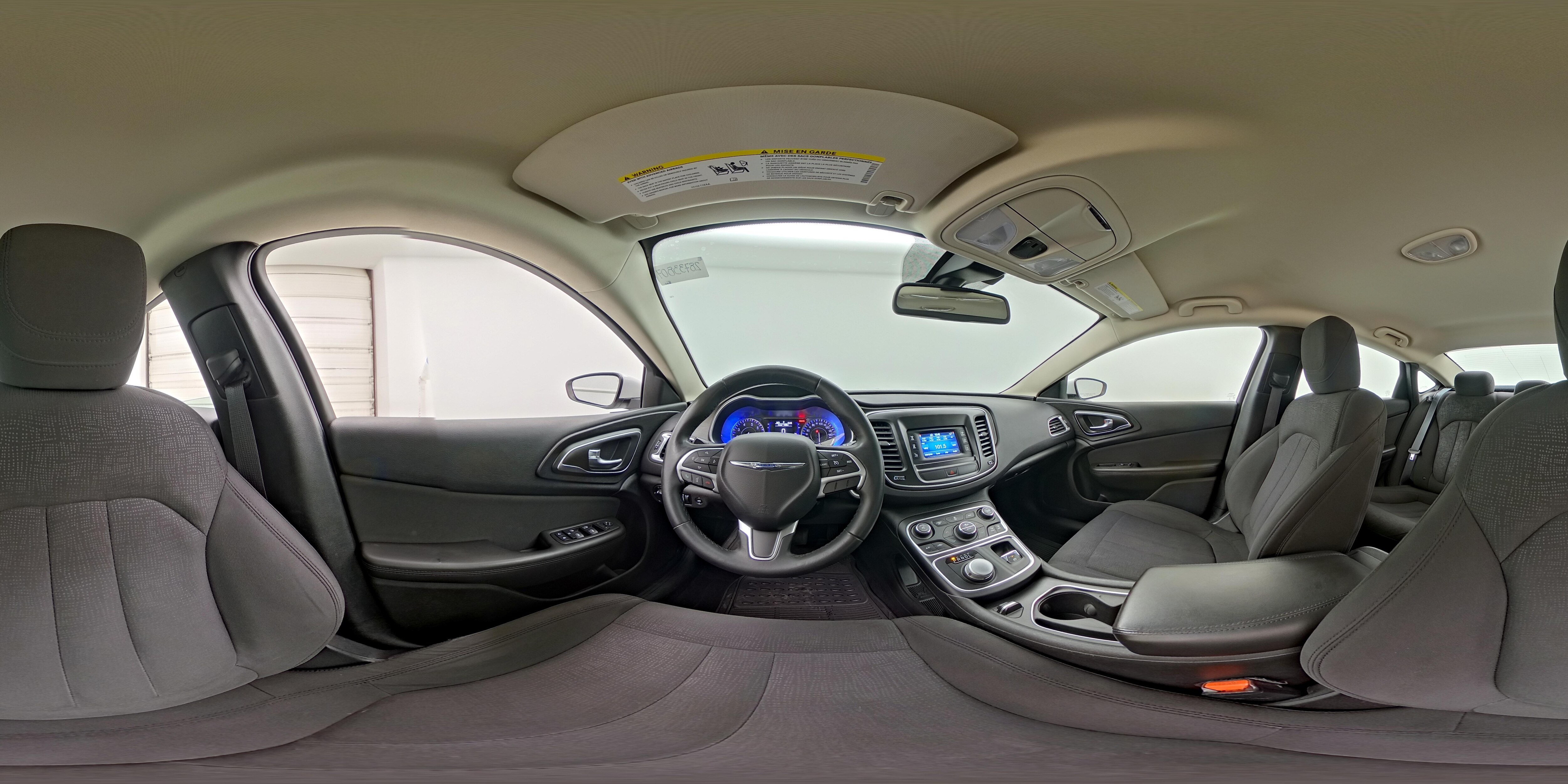2015 Chrysler 200 Limited - Photo 27