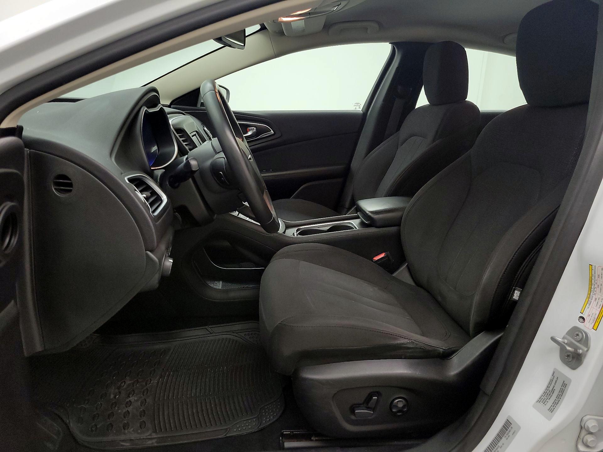 Thumbnail: 2015 Chrysler 200 - 11