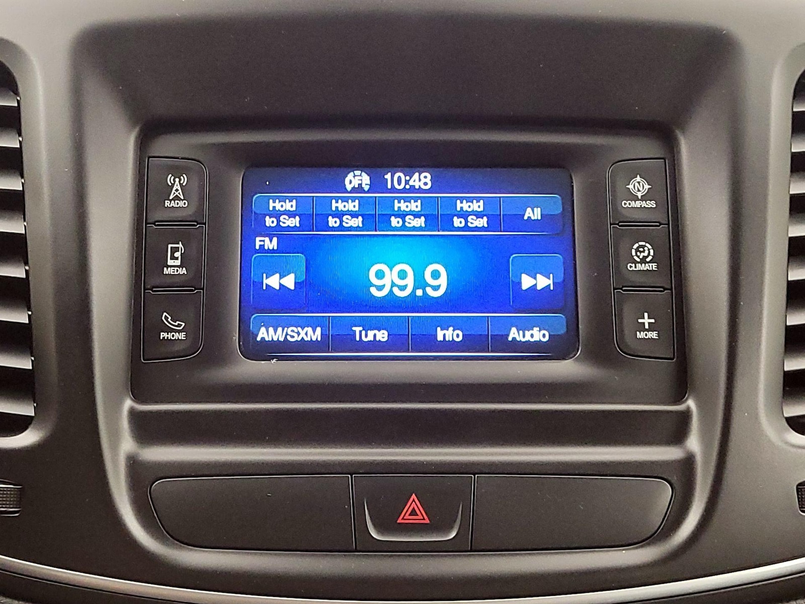 2015 Chrysler 200 Limited - Photo 17