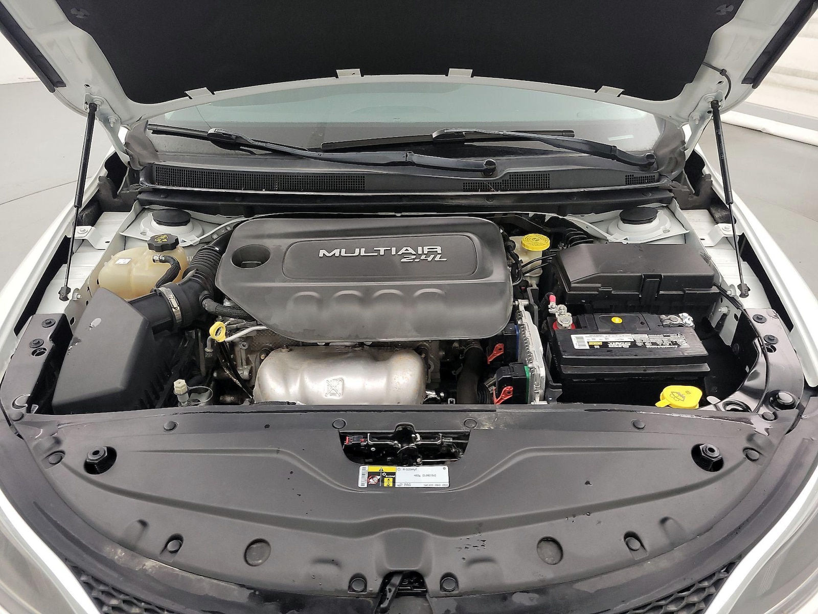 2015 Chrysler 200 Limited - Photo 23