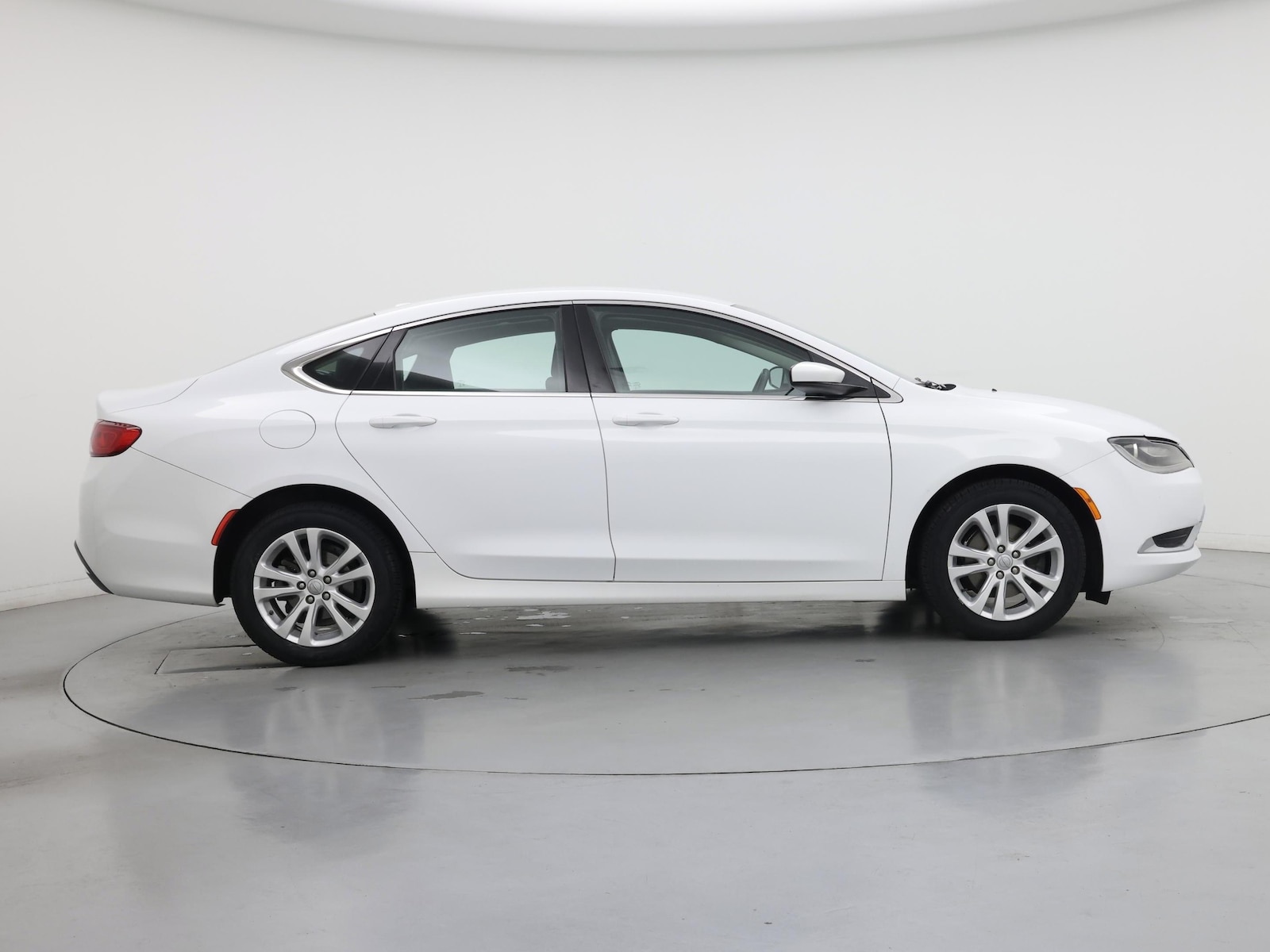 2015 Chrysler 200 Limited - Photo 8