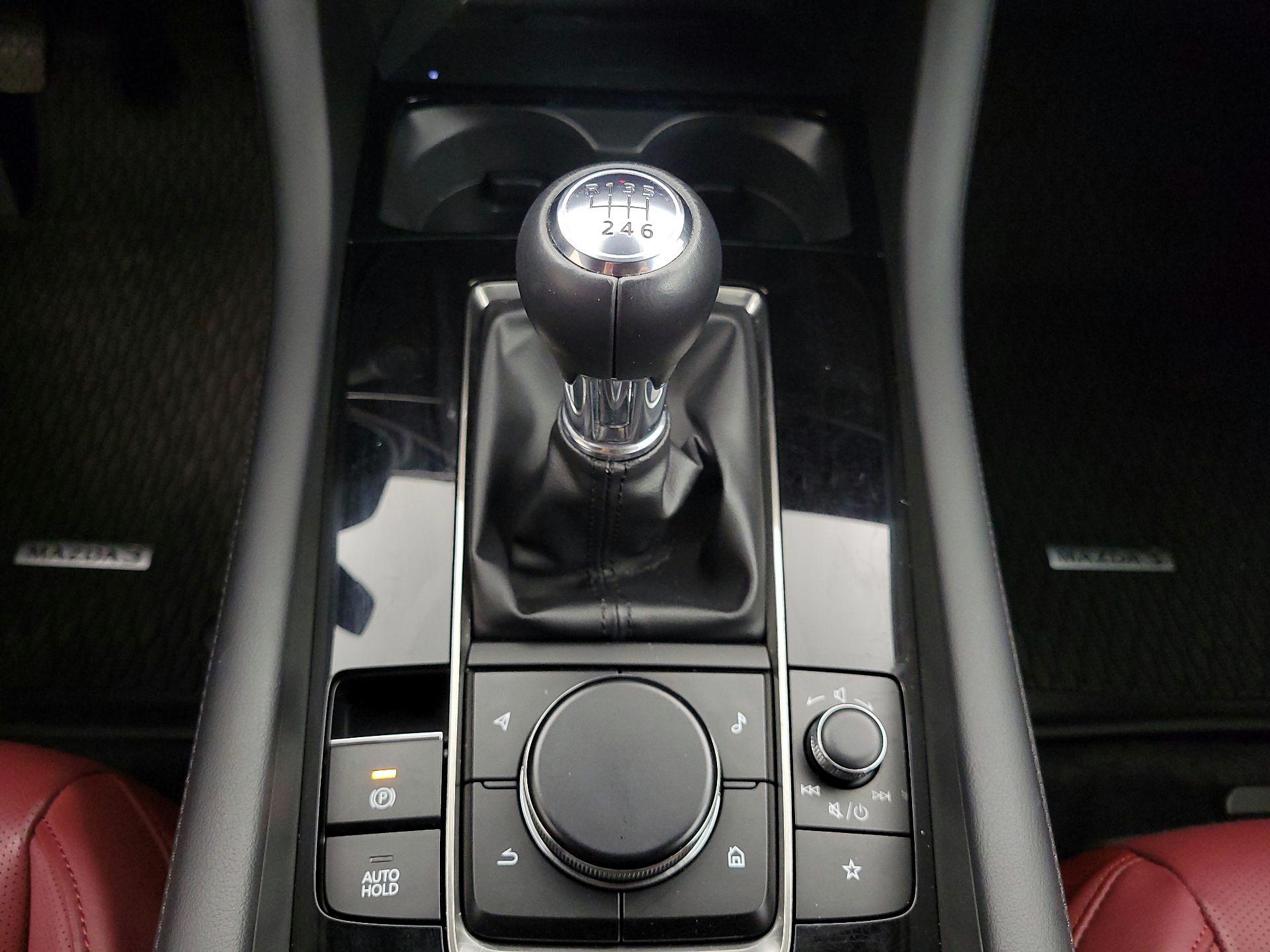 Thumbnail: 2025 Mazda Mazda3 - 18