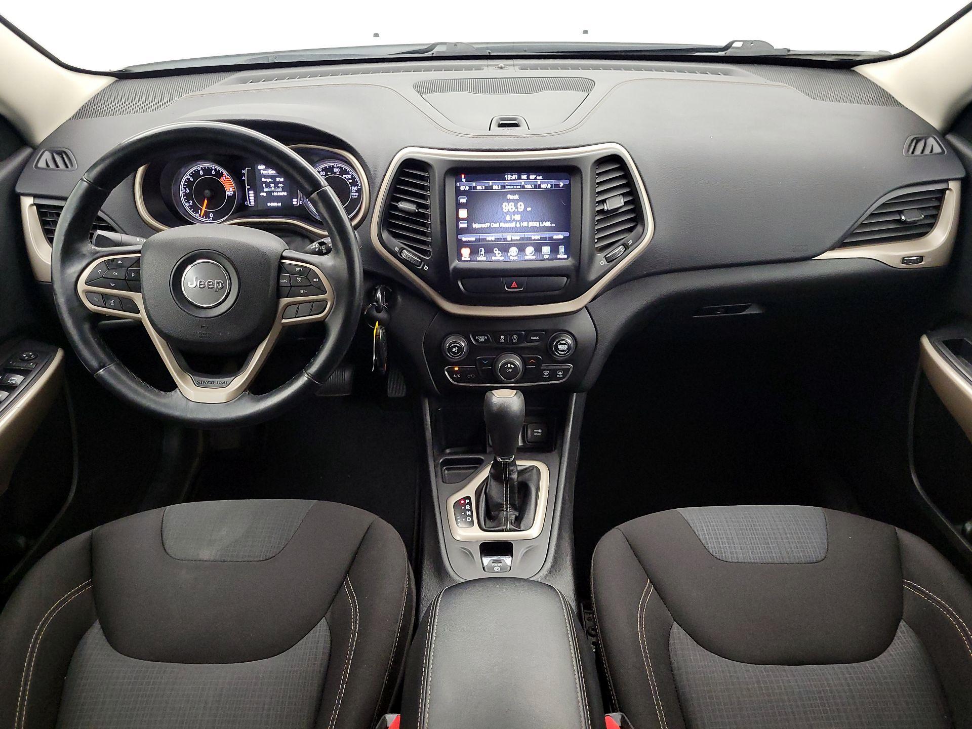 Thumbnail: 2017 Jeep Cherokee - 9
