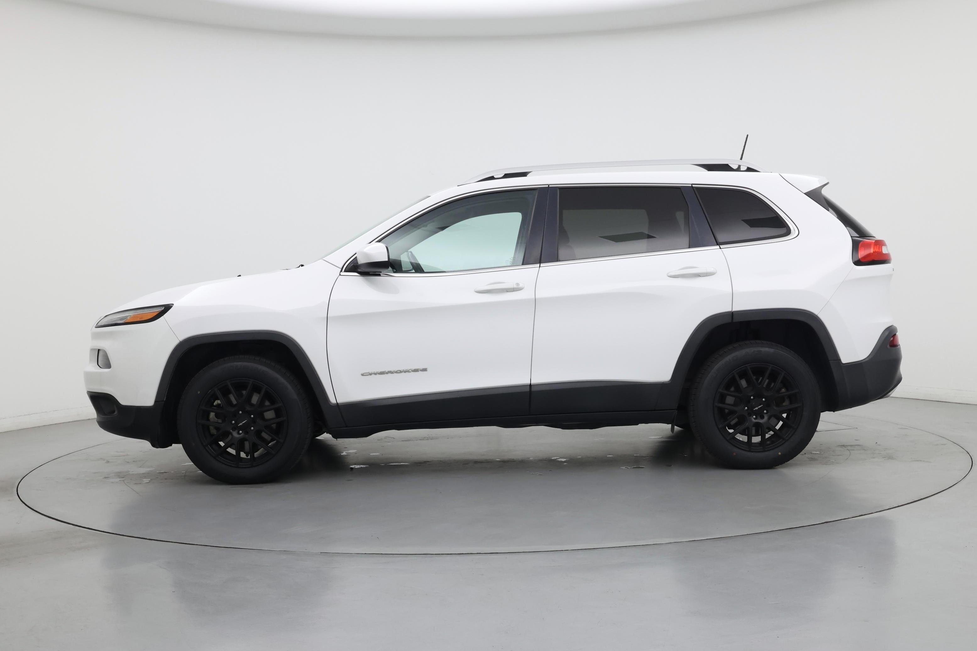 Thumbnail: 2017 Jeep Cherokee - 3