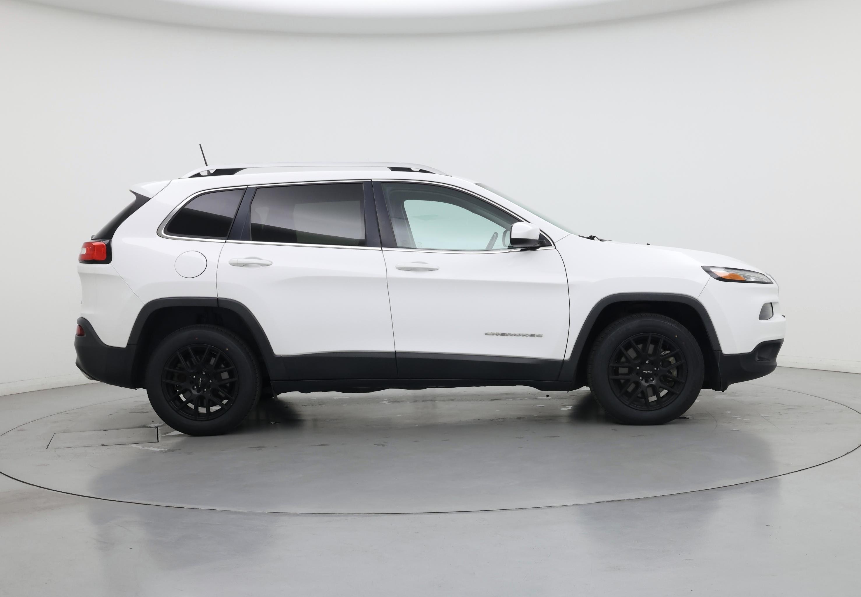 Thumbnail: 2017 Jeep Cherokee - 7