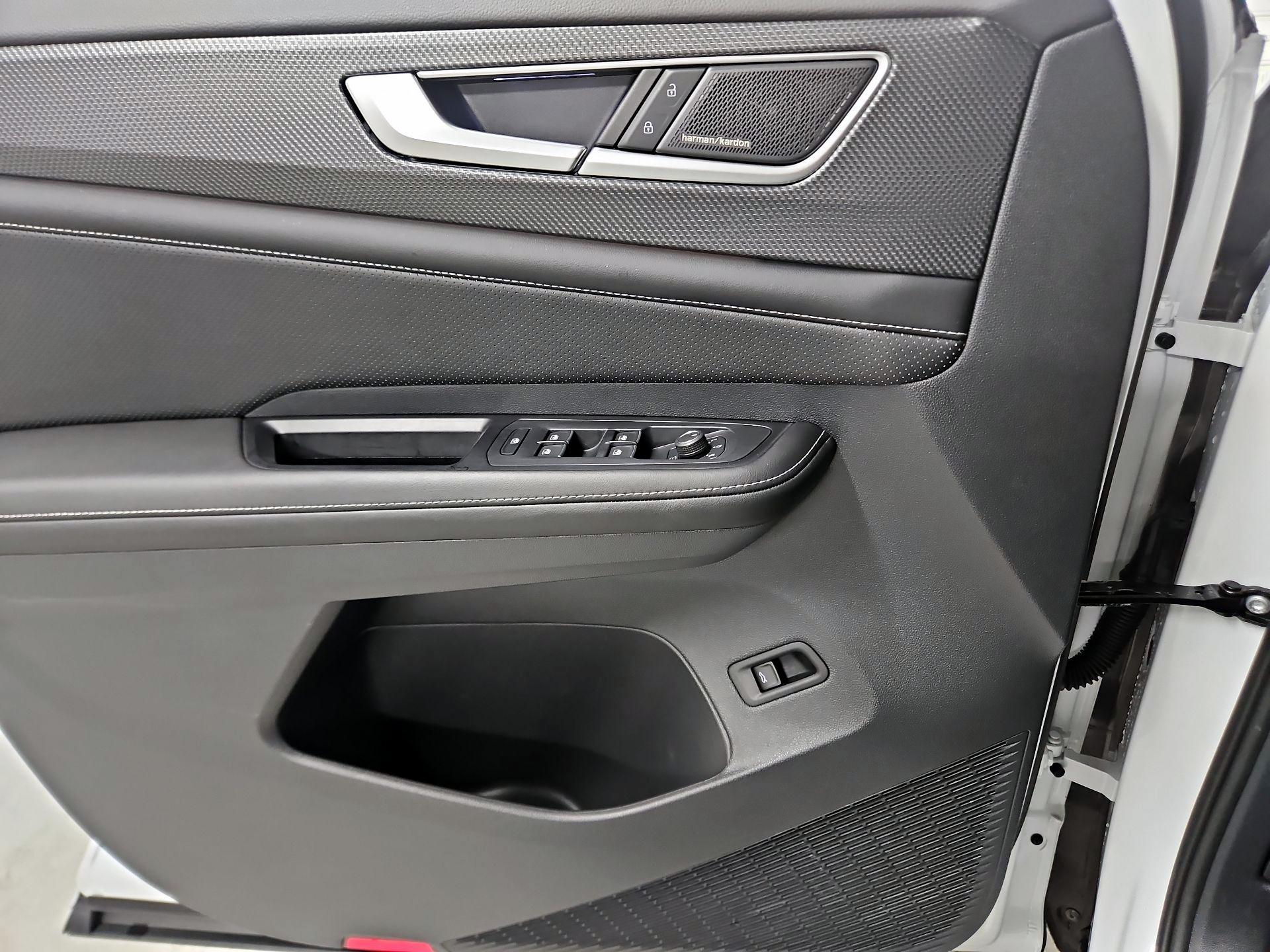 Thumbnail: 2024 Volkswagen Atlas - 12