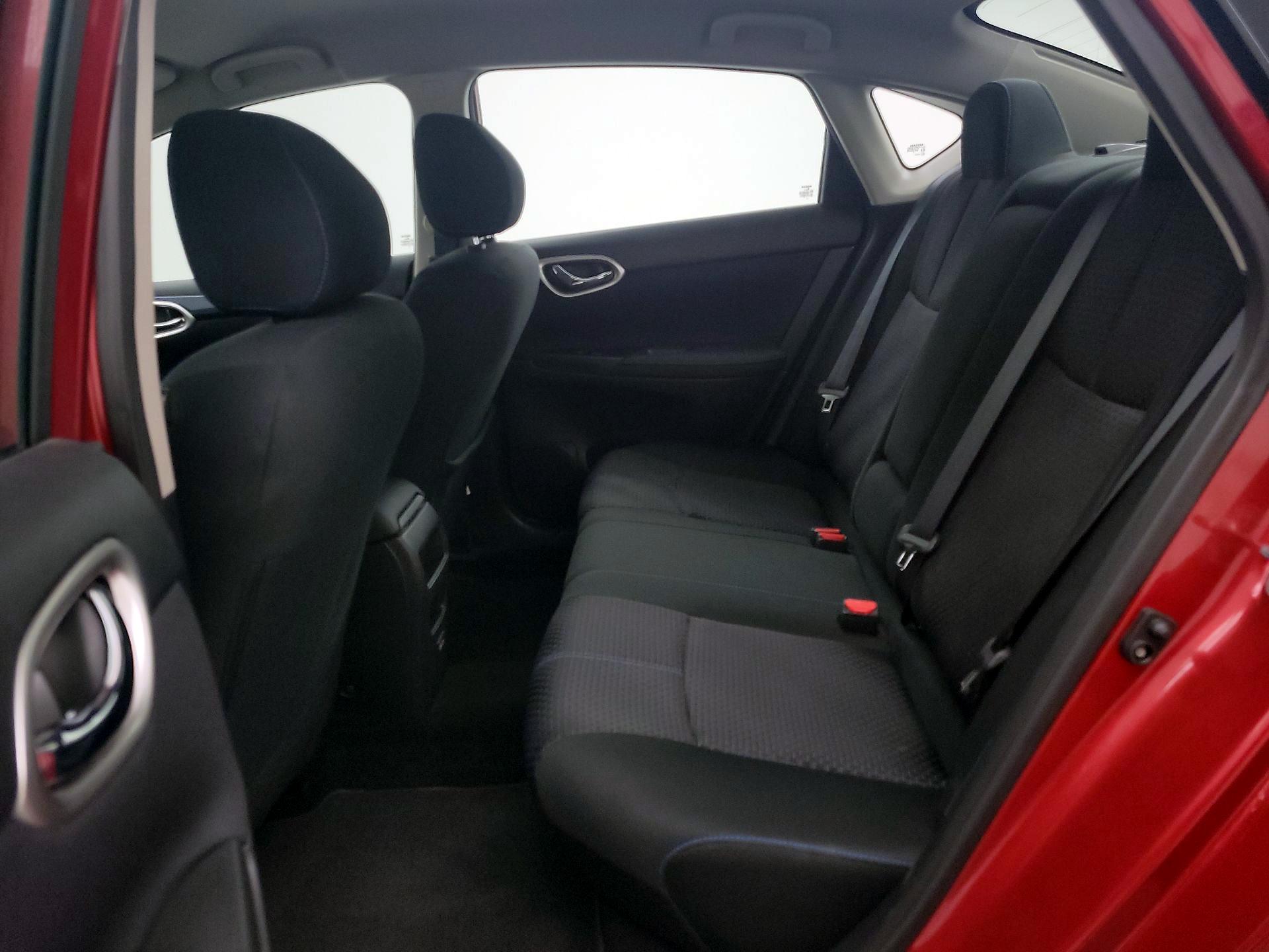 Thumbnail: 2019 Nissan Sentra - 19