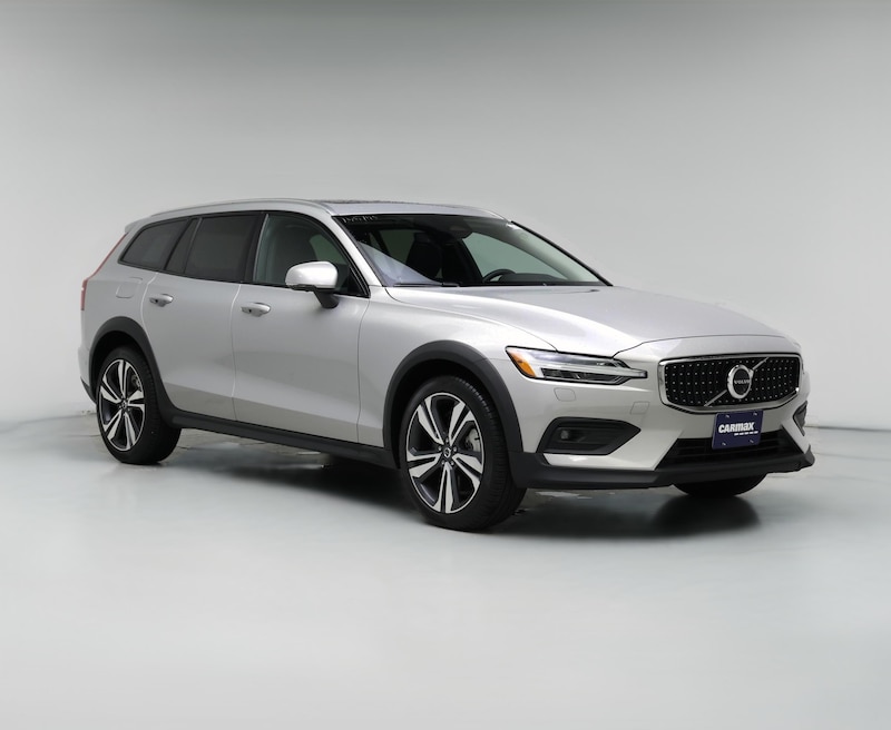 2025 Volvo V60 Cross Country B5 Plus