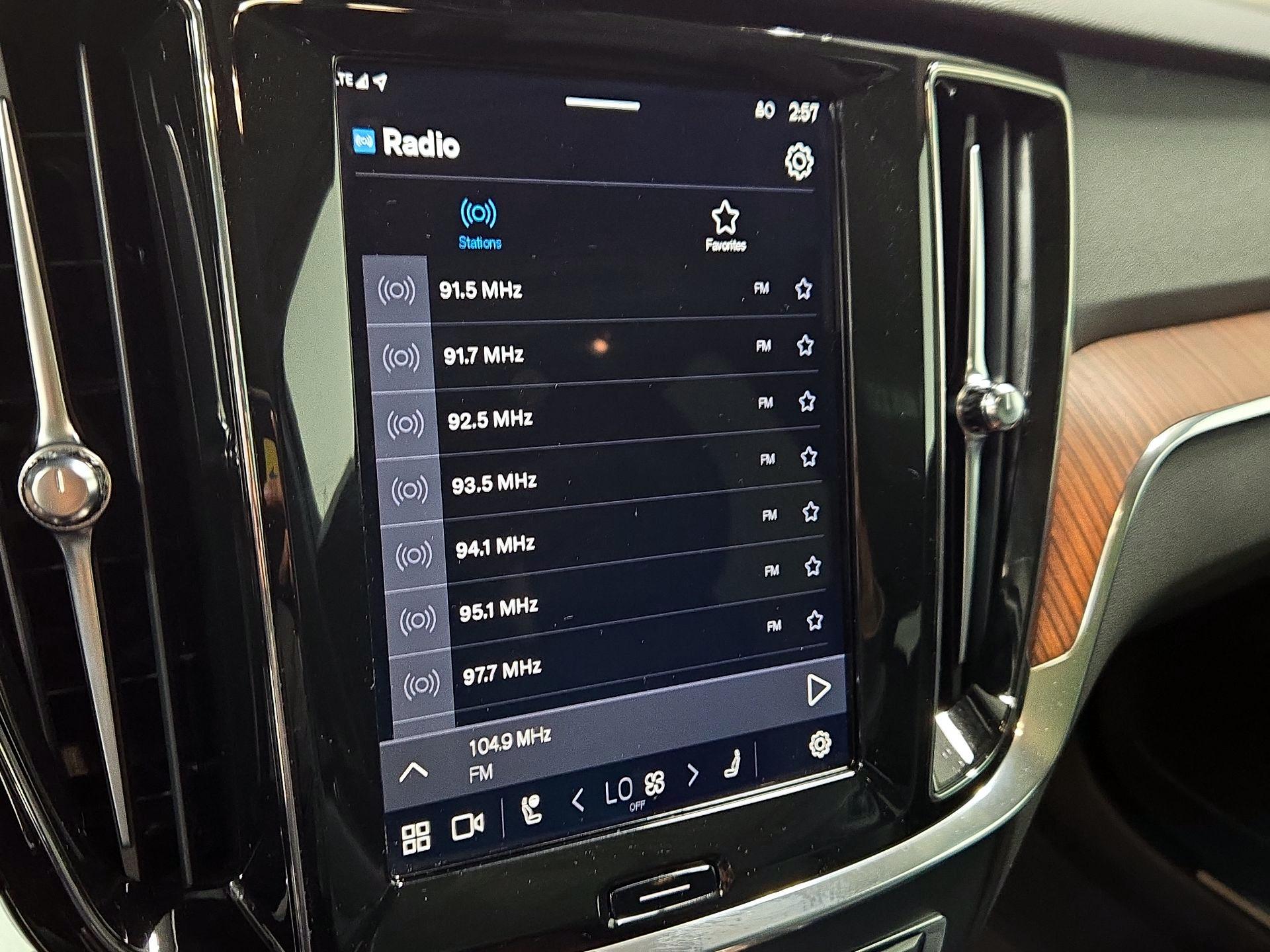 Thumbnail: 2025 Volvo S60 - 16