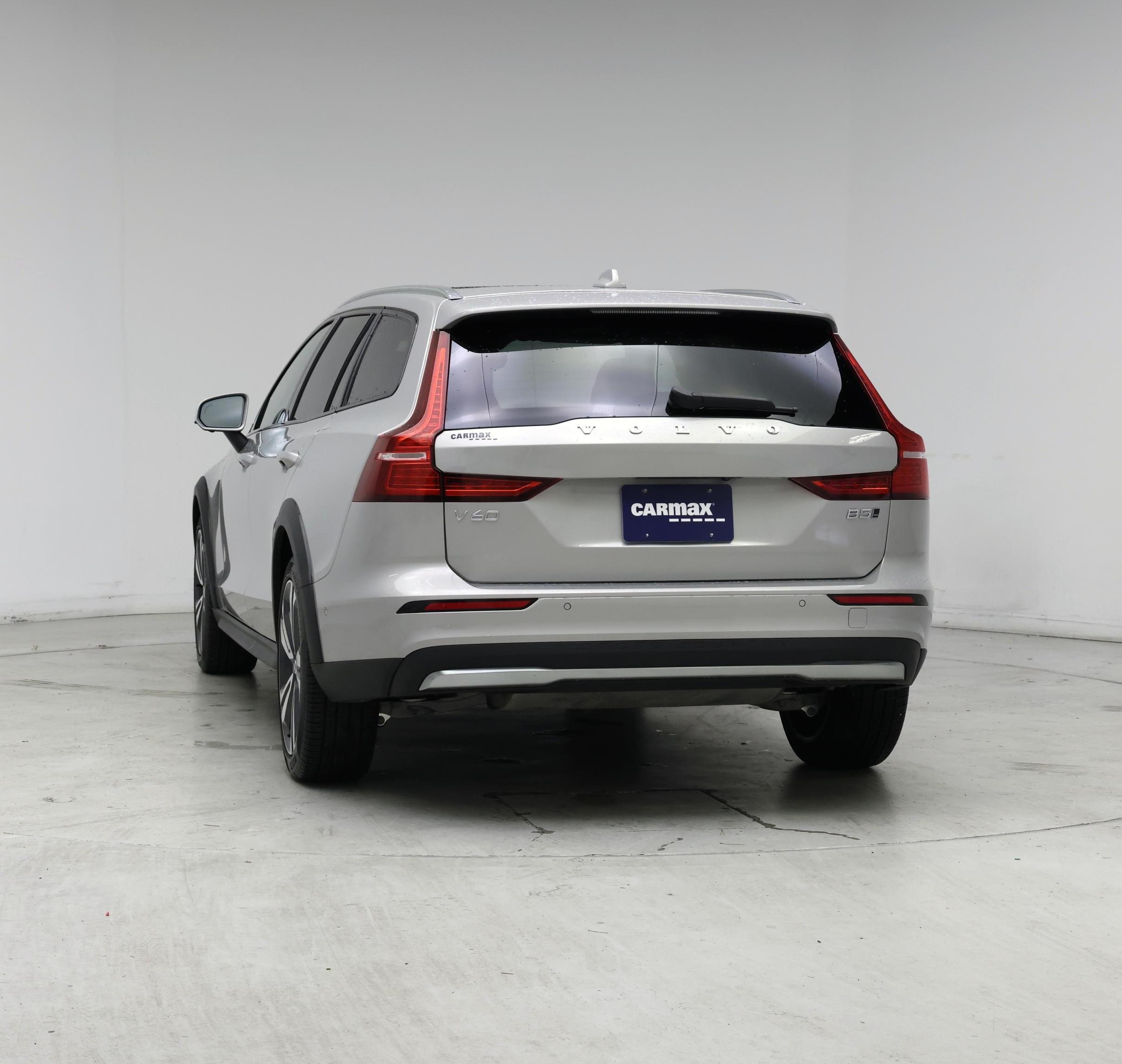 Thumbnail: 2025 Volvo S60 - 6