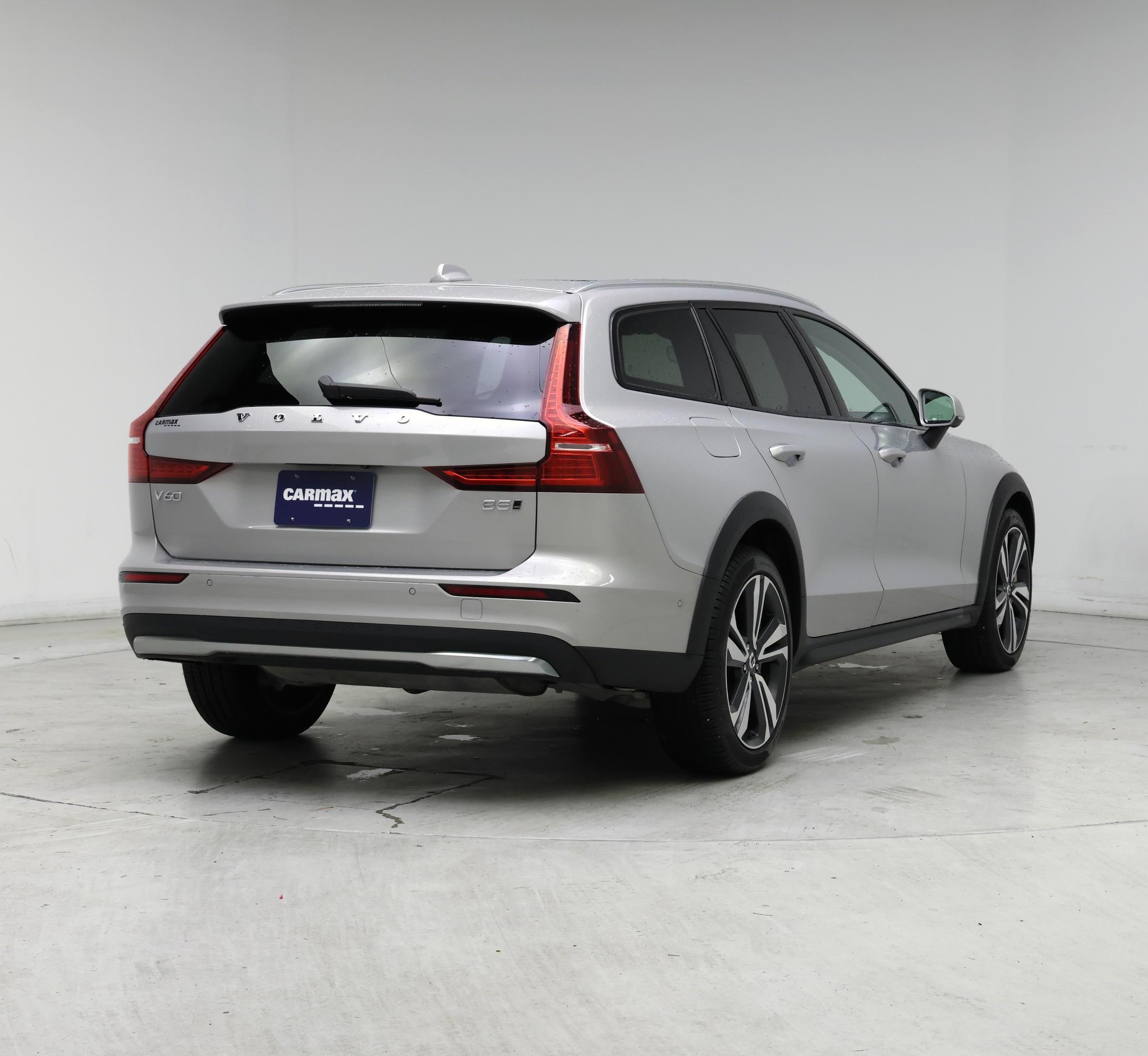 Thumbnail: 2025 Volvo S60 - 8
