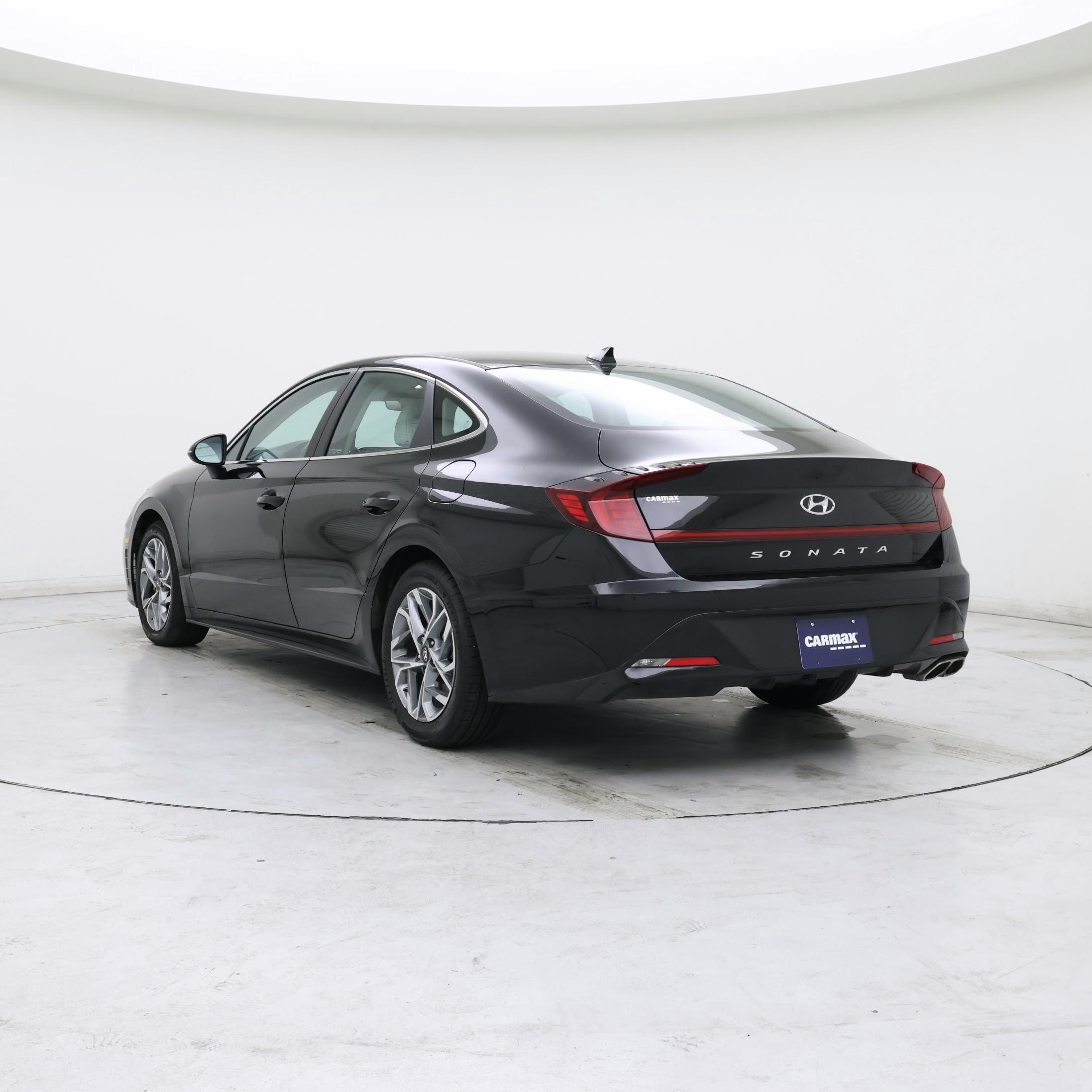 Thumbnail: 2023 Hyundai Sonata - 2