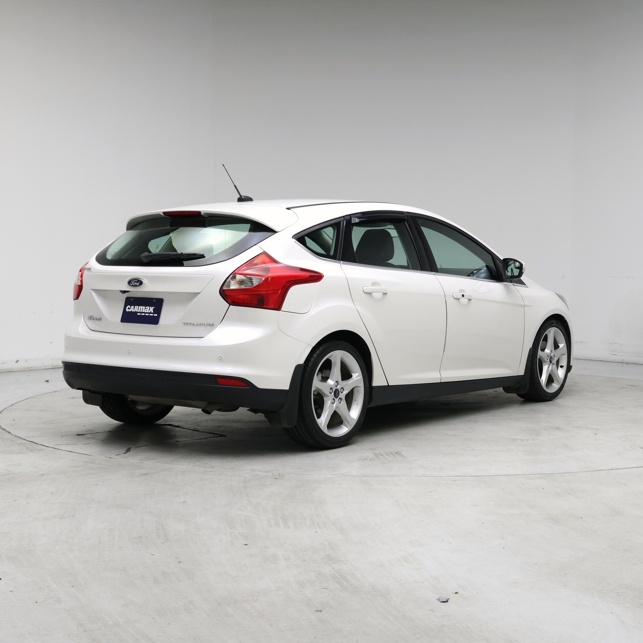 Thumbnail: 2014 Ford Focus - 8