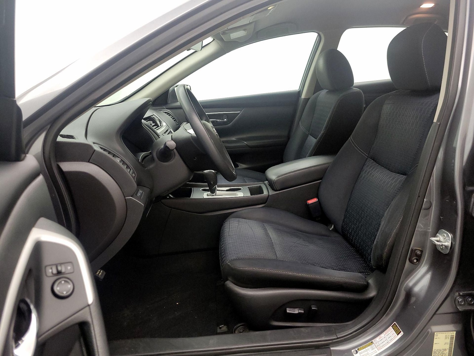2016 Nissan Altima S - Photo 12