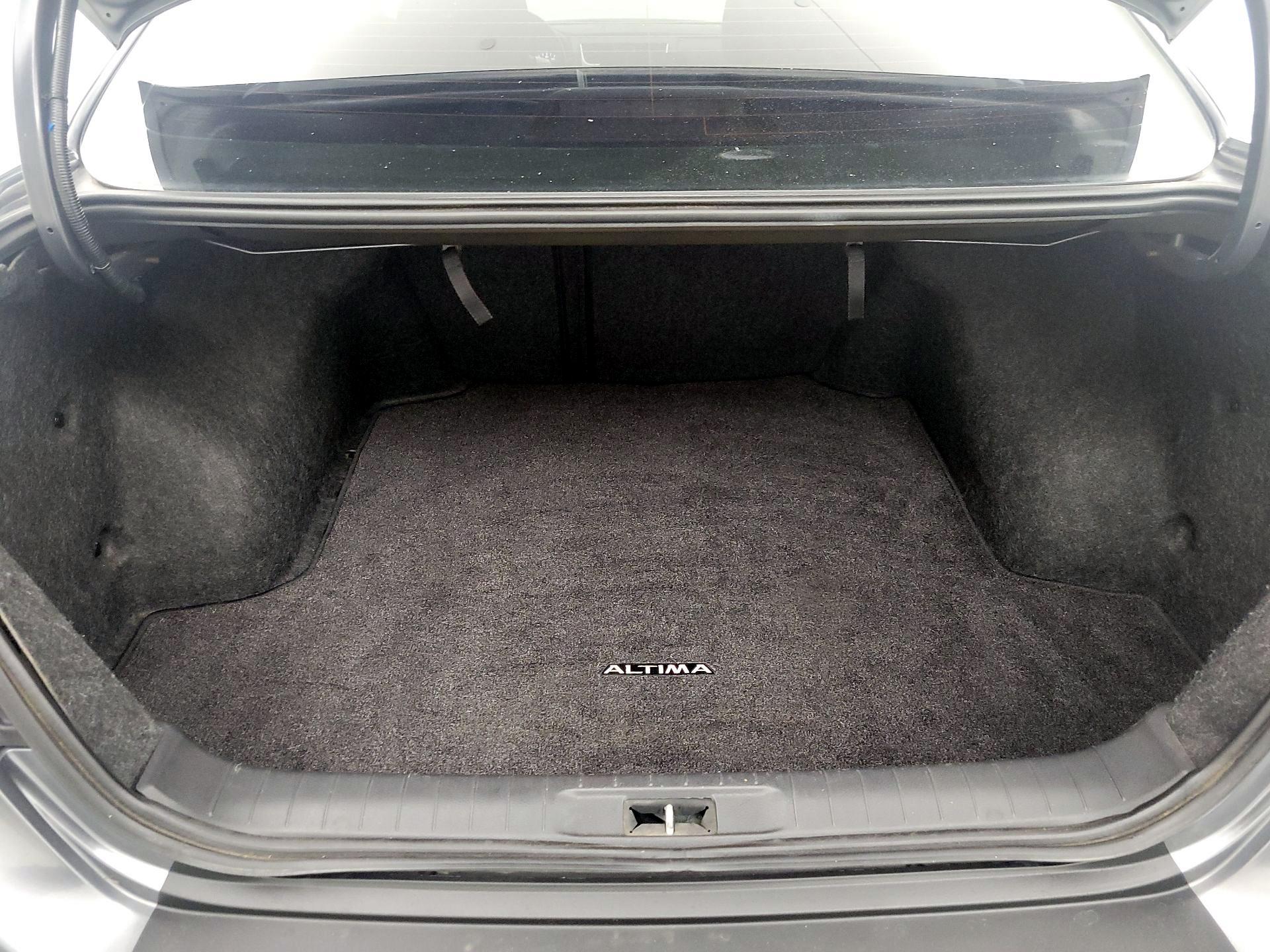Thumbnail: 2016 Nissan Altima - 20