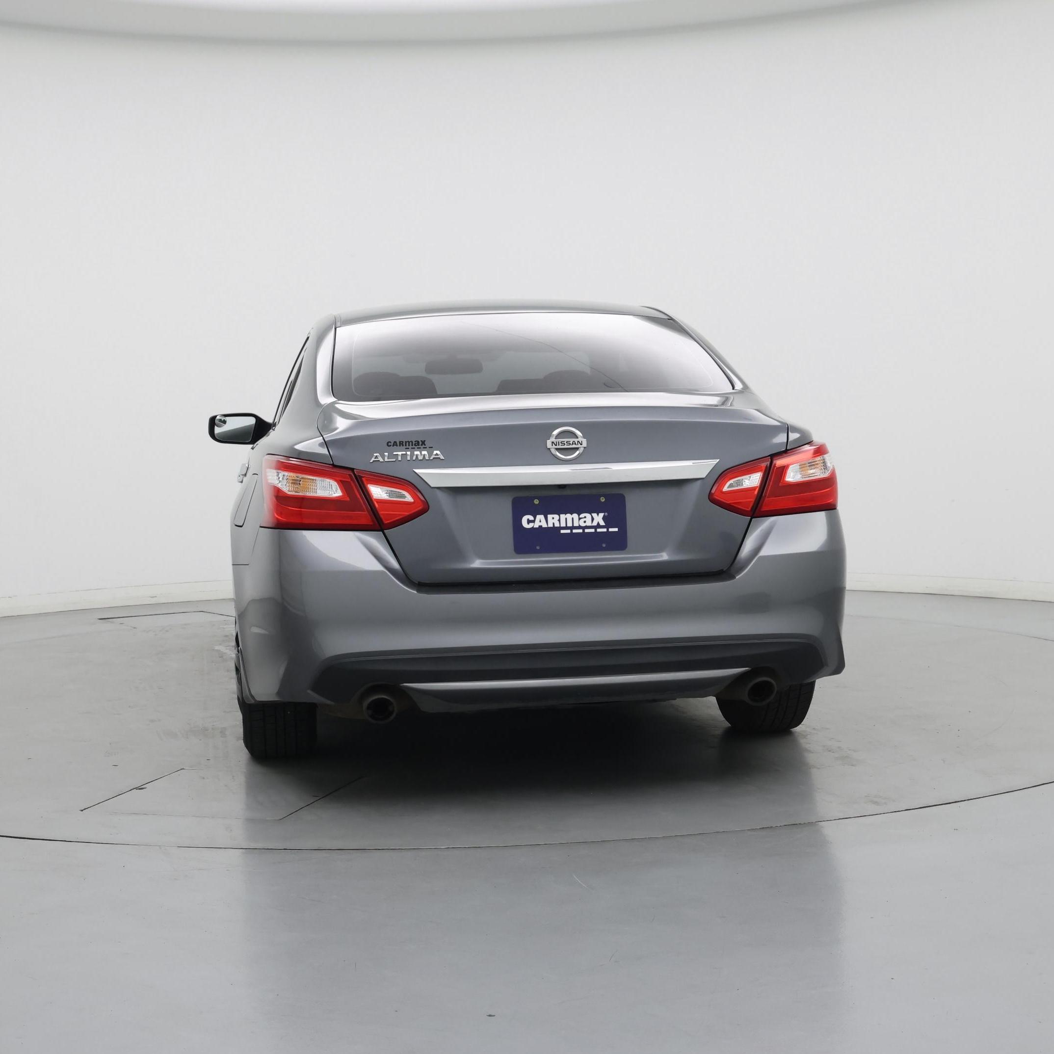 Thumbnail: 2016 Nissan Altima - 6
