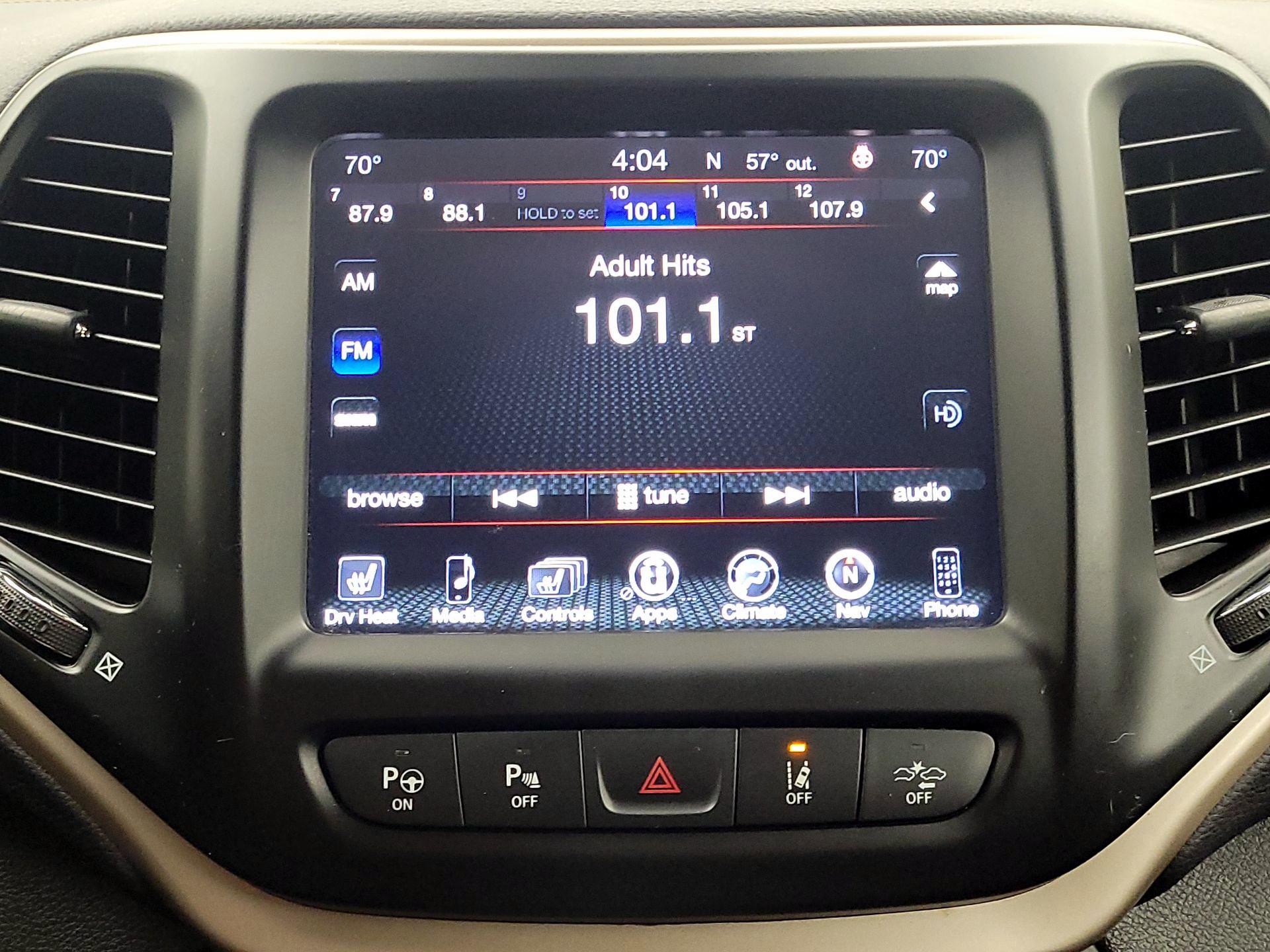 Thumbnail: 2017 Jeep Cherokee - 16
