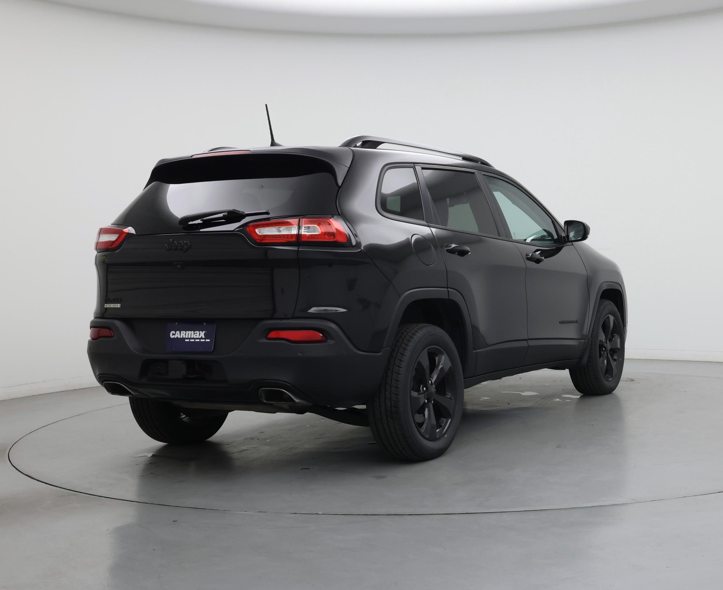 Thumbnail: 2017 Jeep Cherokee - 8