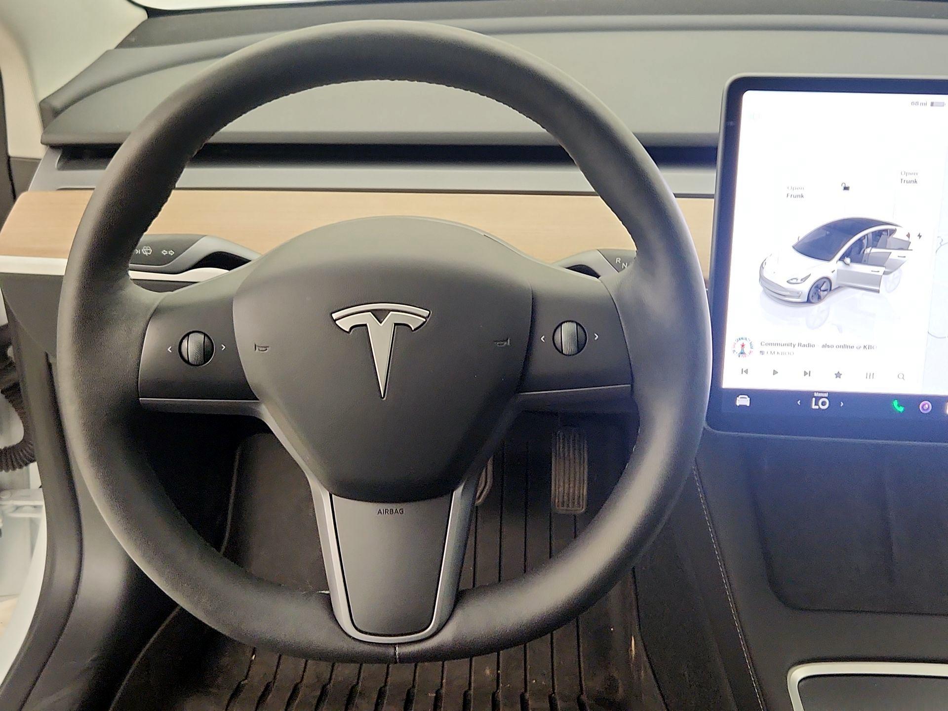 Thumbnail: 2023 Tesla Model 3 - 10