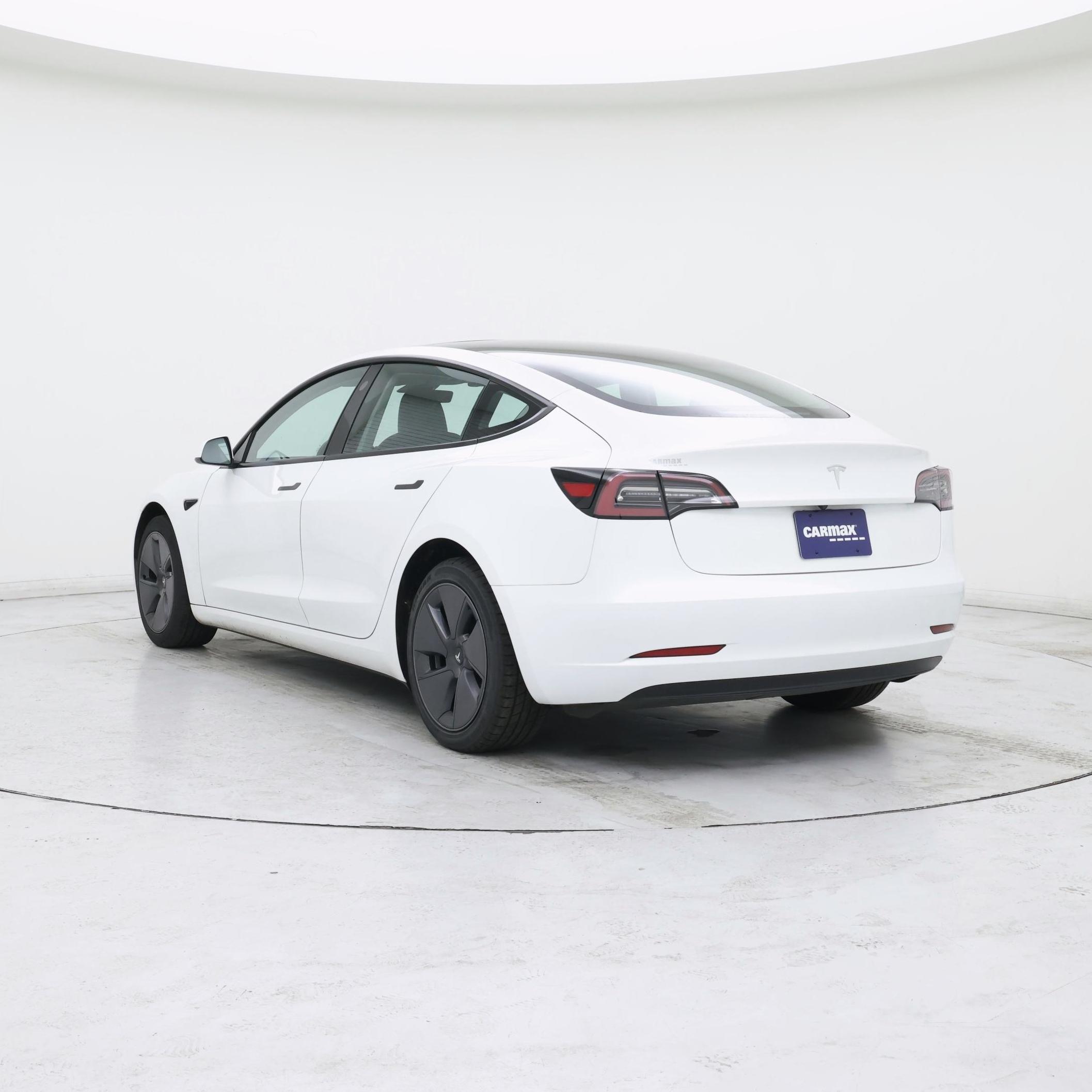 Thumbnail: 2023 Tesla Model 3 - 2