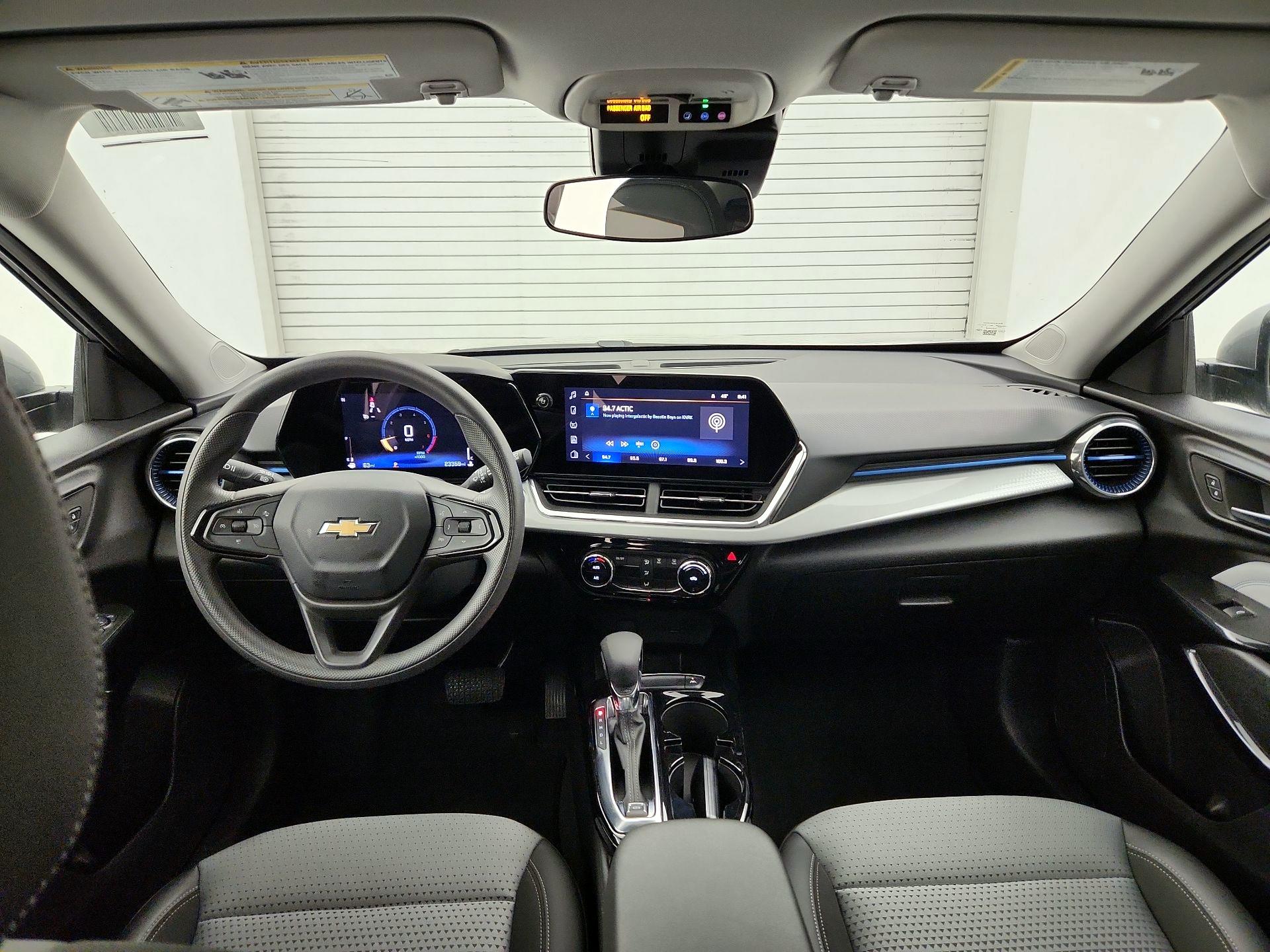 Thumbnail: 2025 Chevrolet Trax - 9